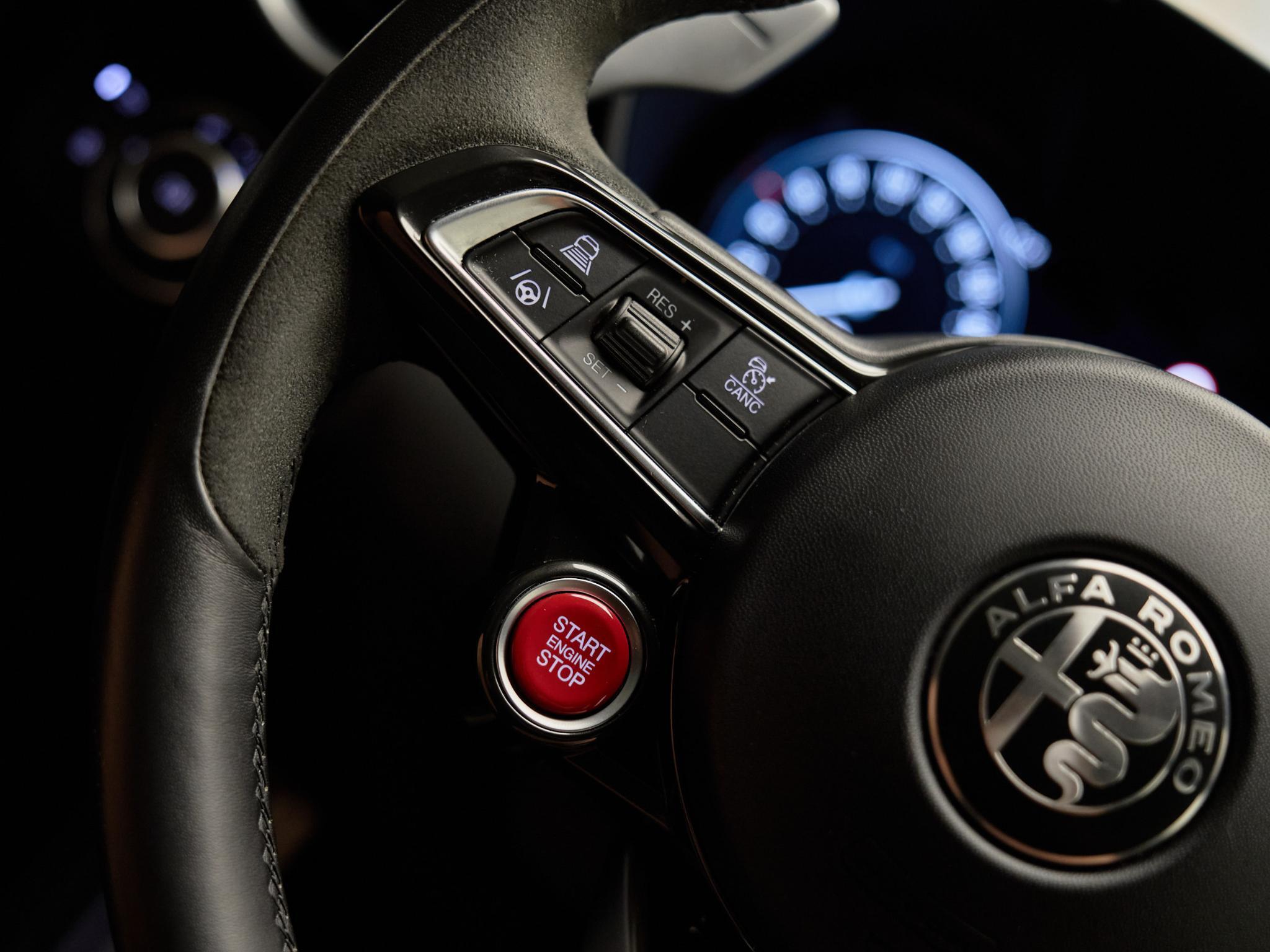 Alfa Romeo Giulia - 17
