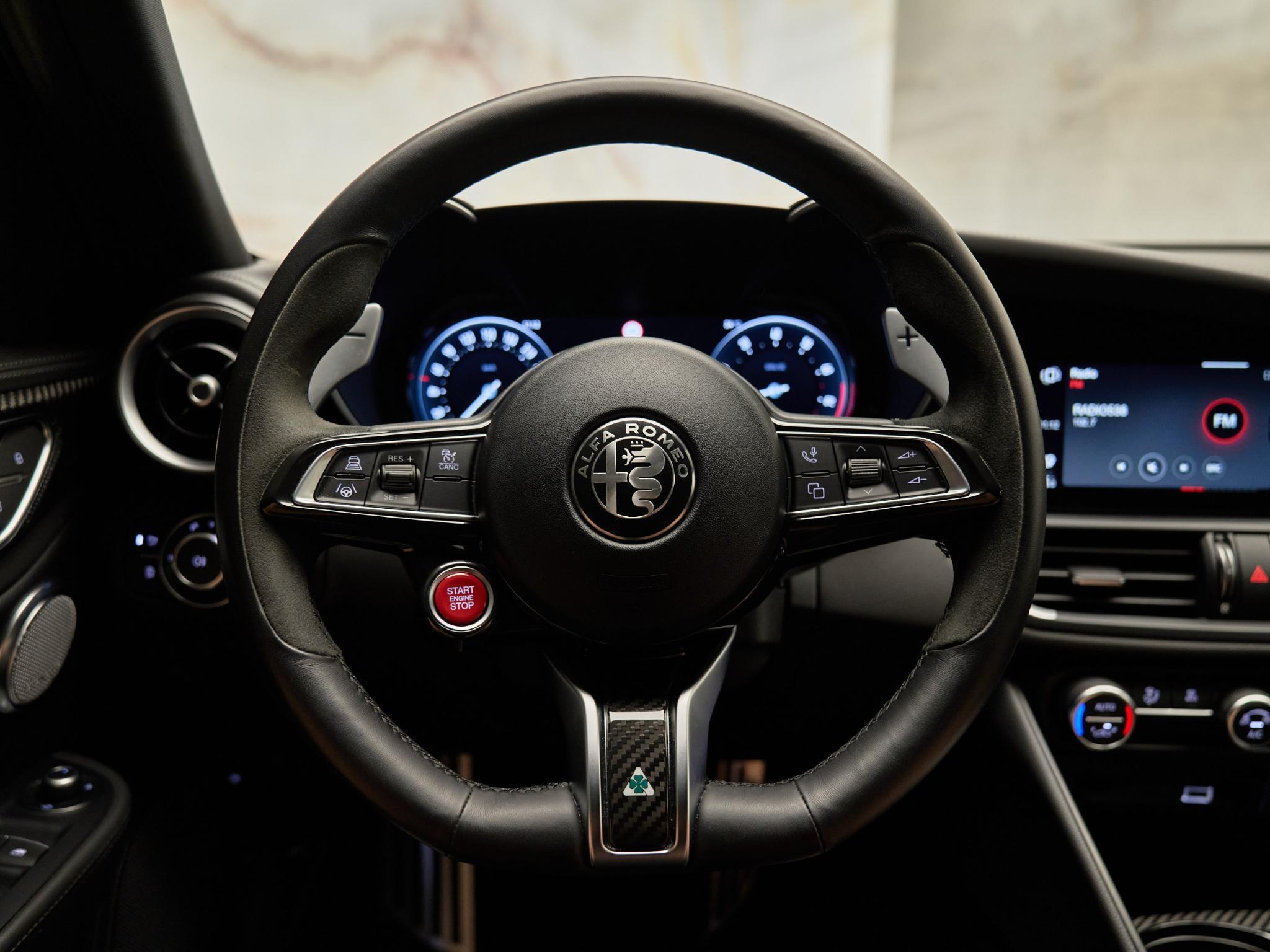 Alfa Romeo Giulia - 16
