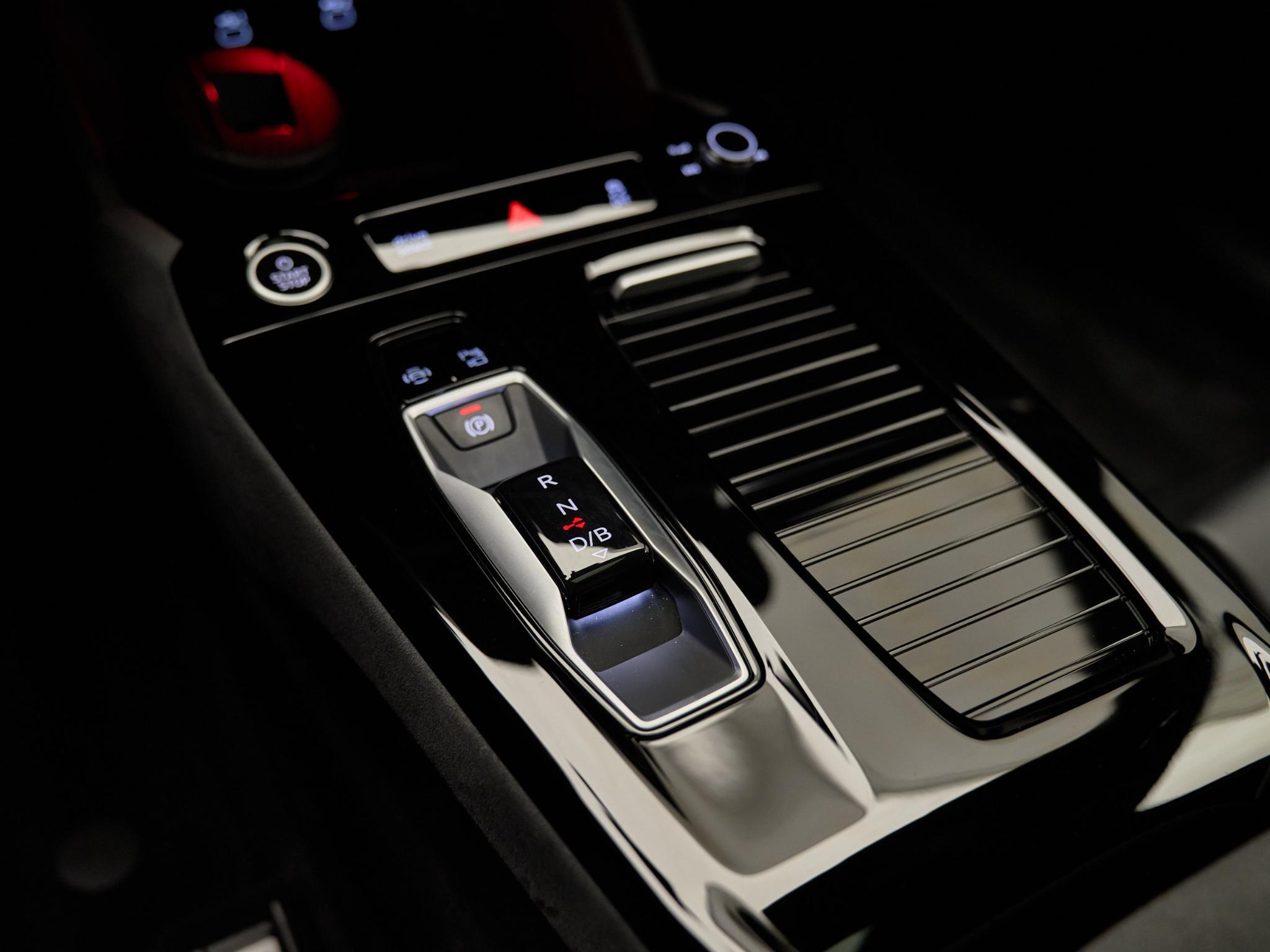 Audi Q6 e-tron - 21