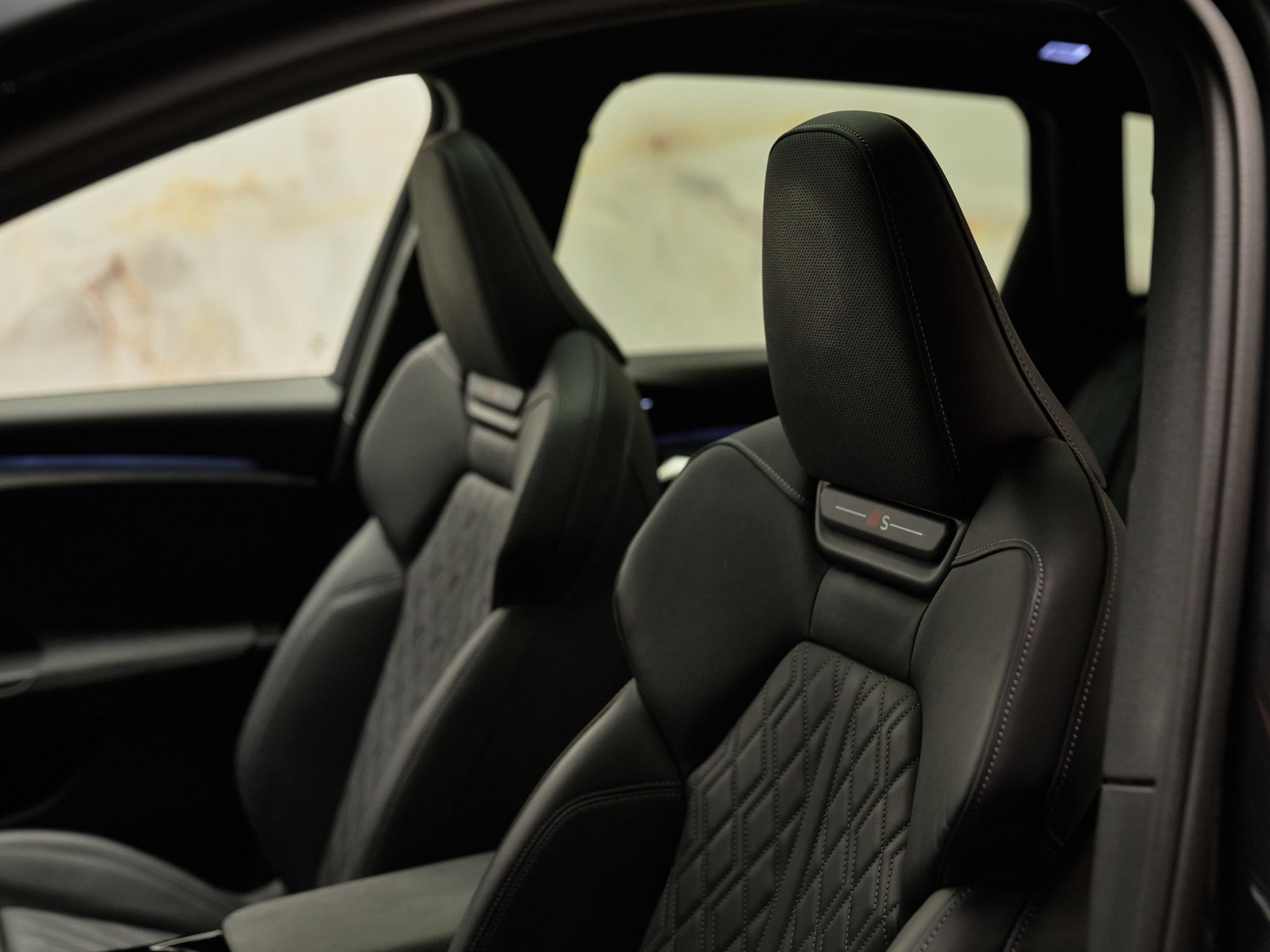 Audi Q6 e-tron - 25
