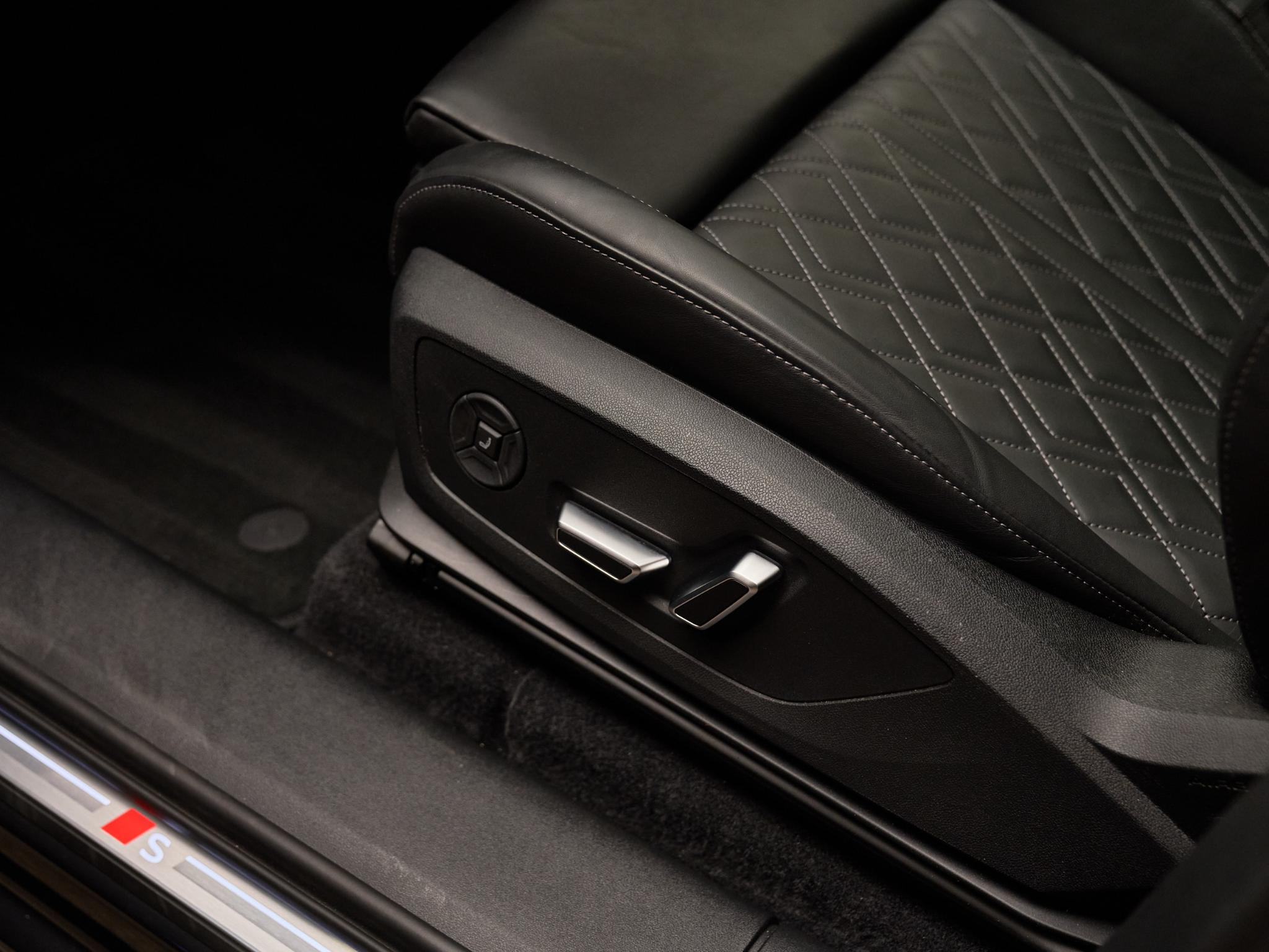 Audi Q6 e-tron - 11