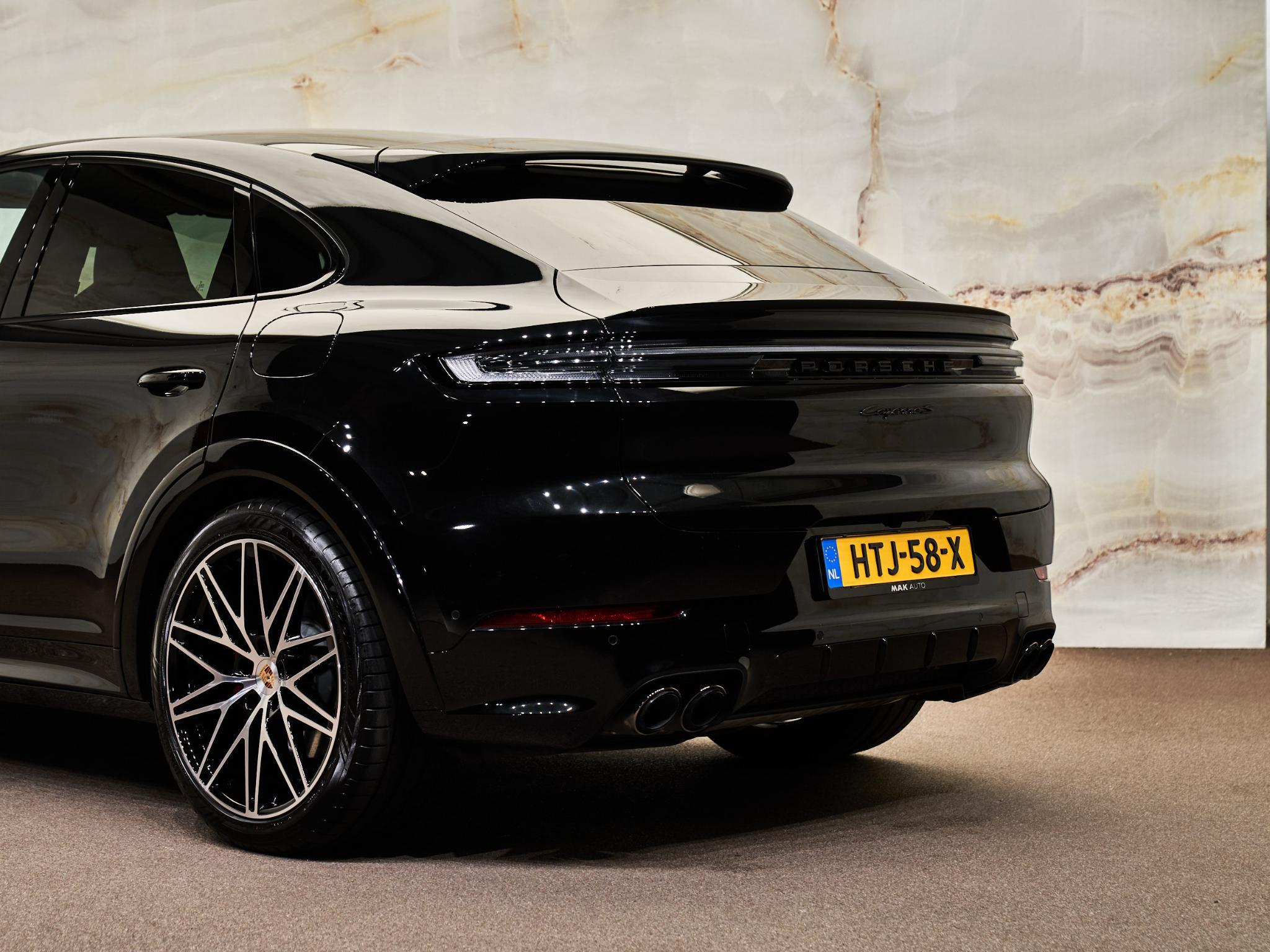 Porsche Cayenne - 5