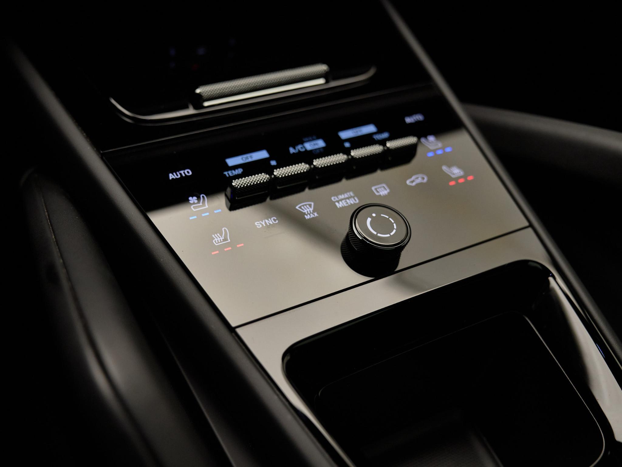 Porsche Cayenne - 24