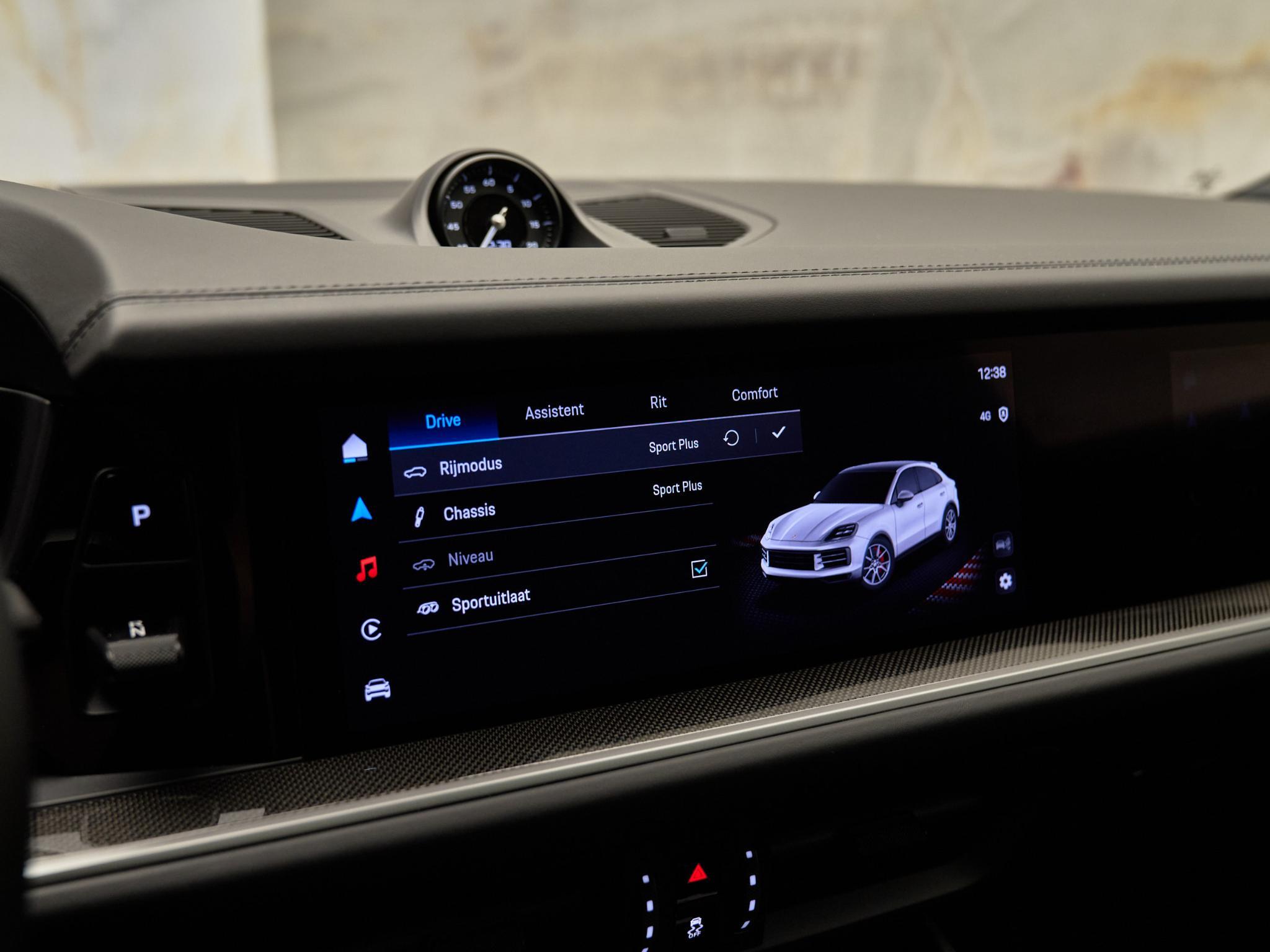 Porsche Cayenne - 16