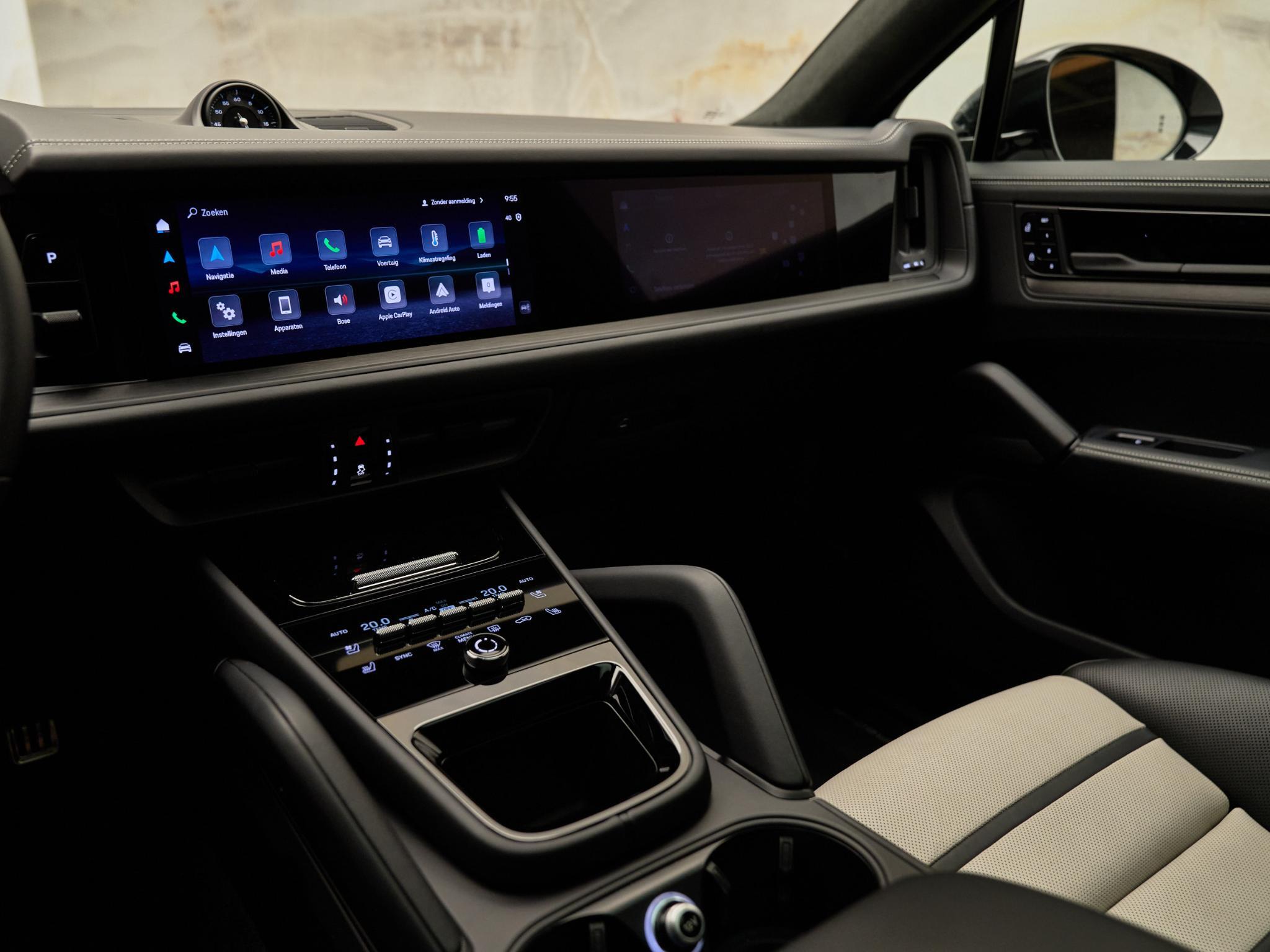 Porsche Cayenne - 23
