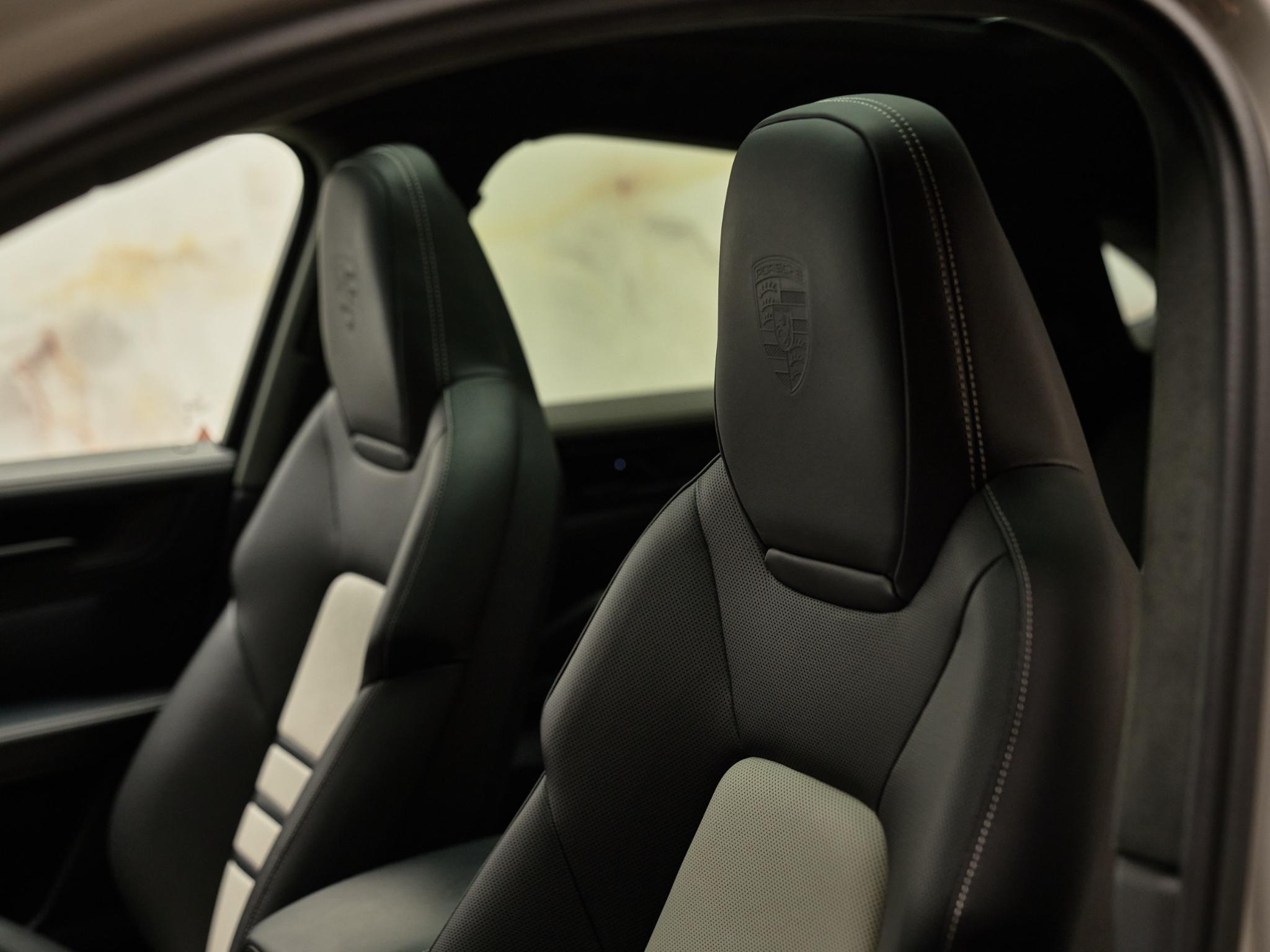 Porsche Cayenne - 27