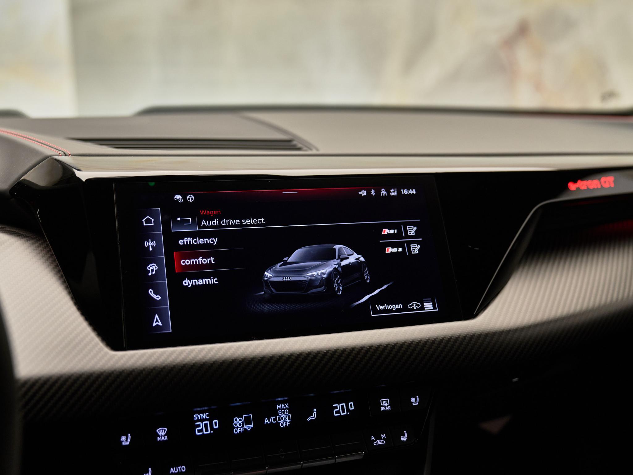 Audi e-tron GT - 16