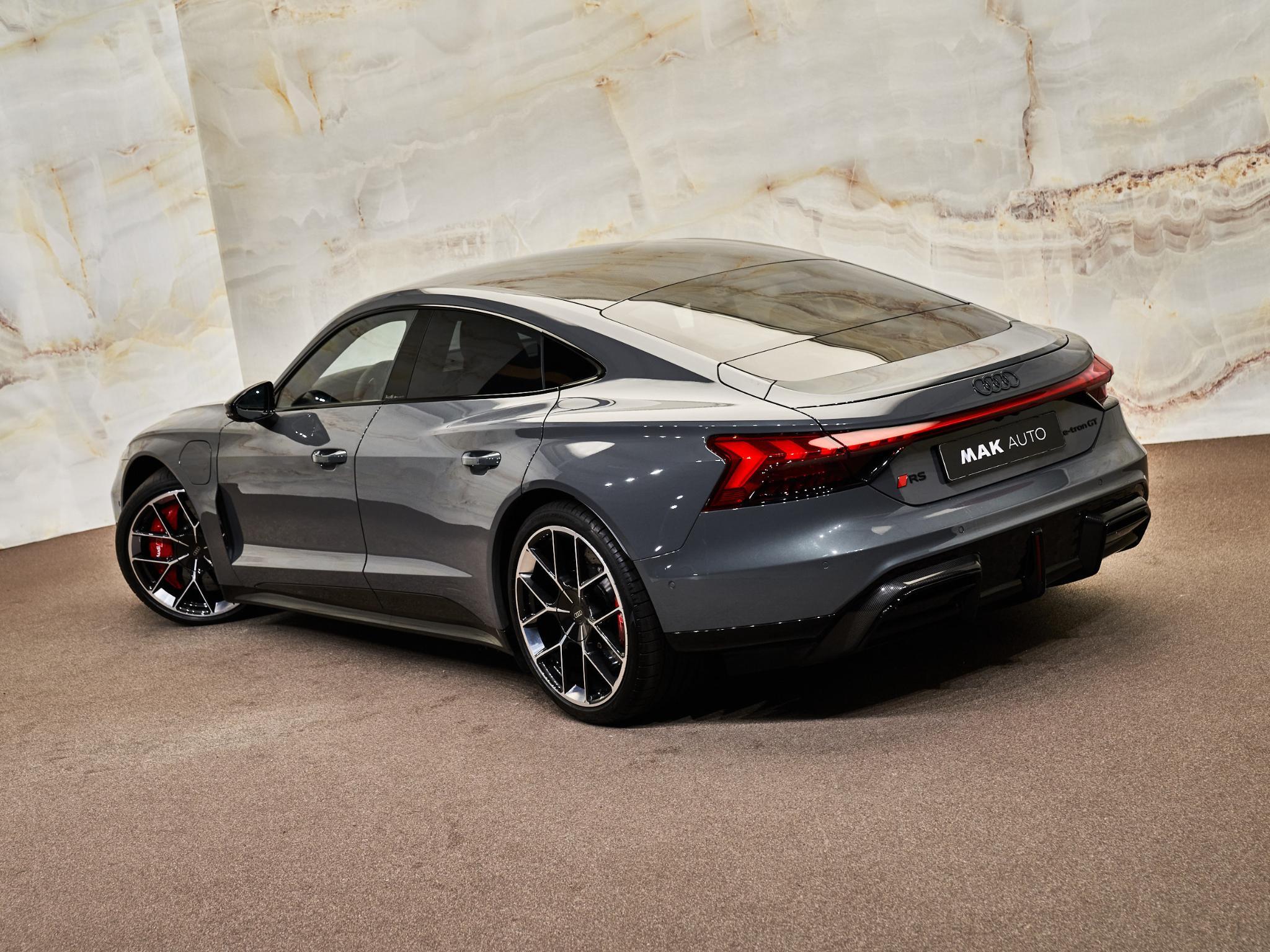 Audi e-tron GT - 35