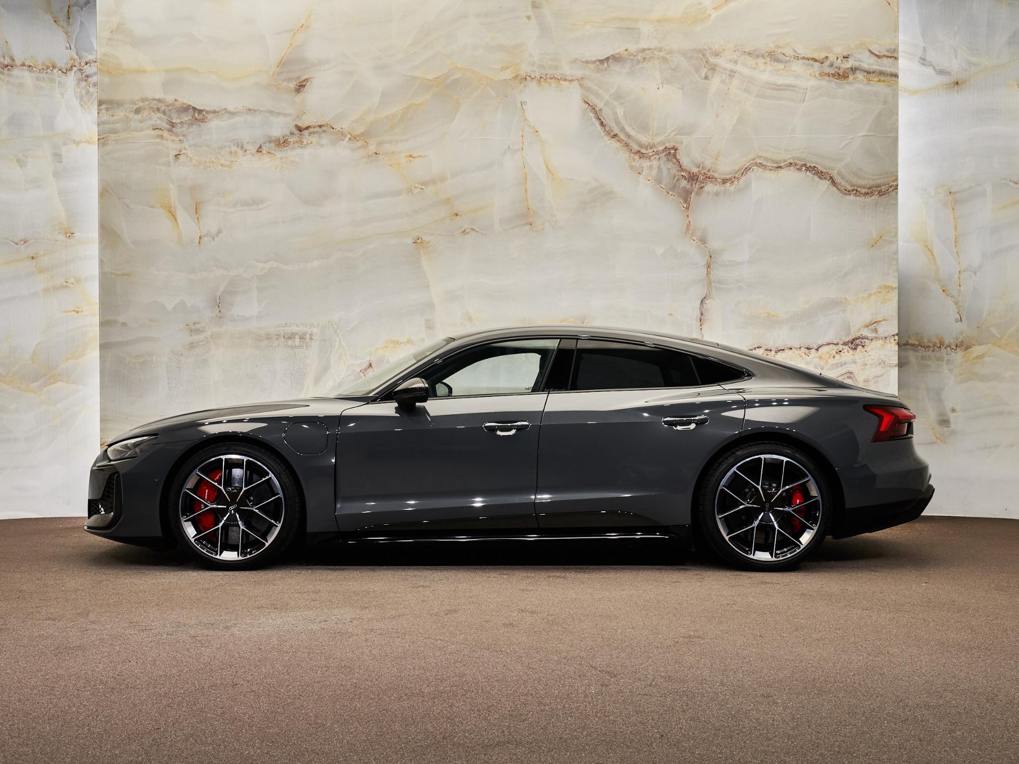 Audi e-tron GT - 2