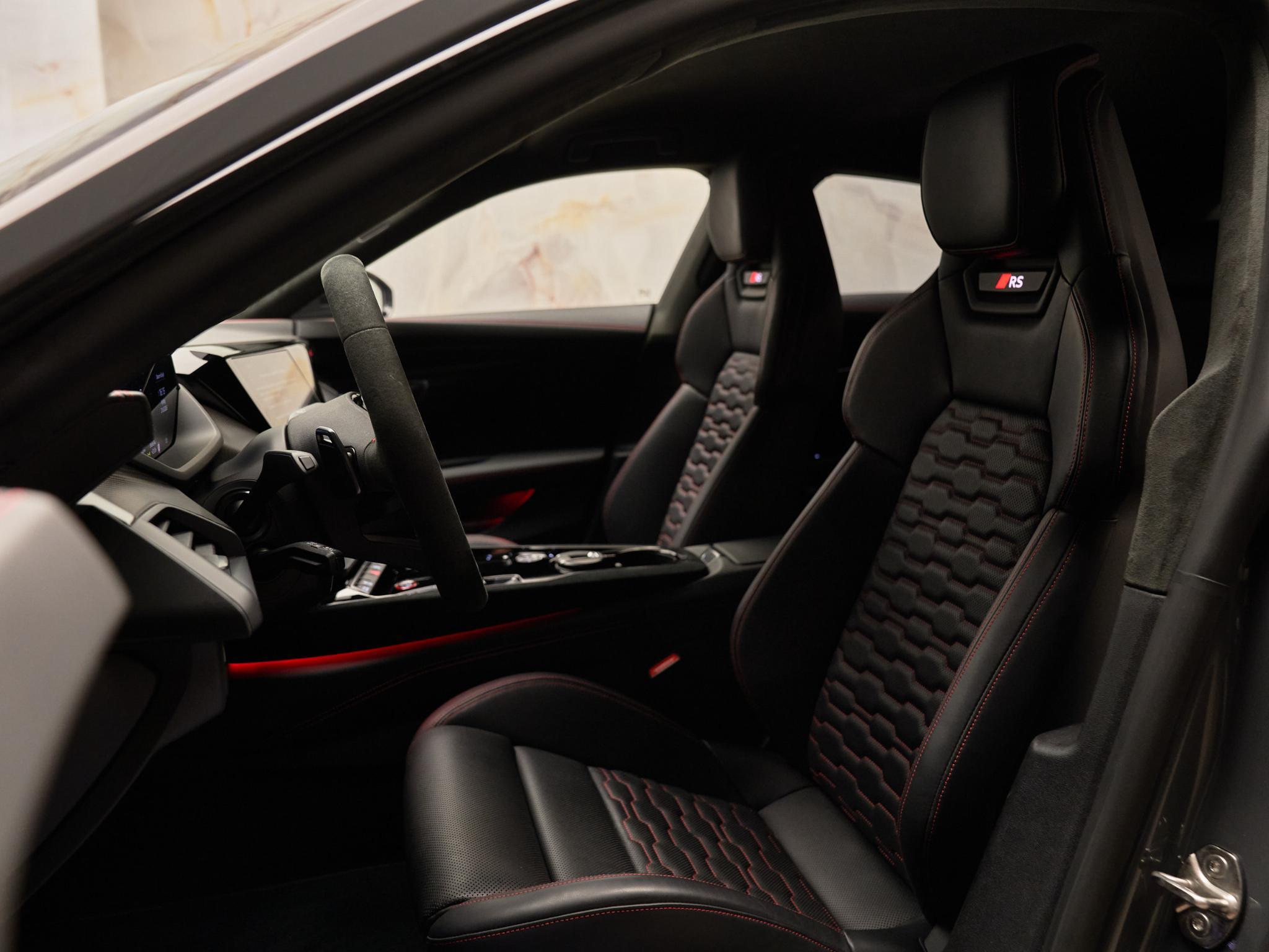 Audi e-tron GT - 10