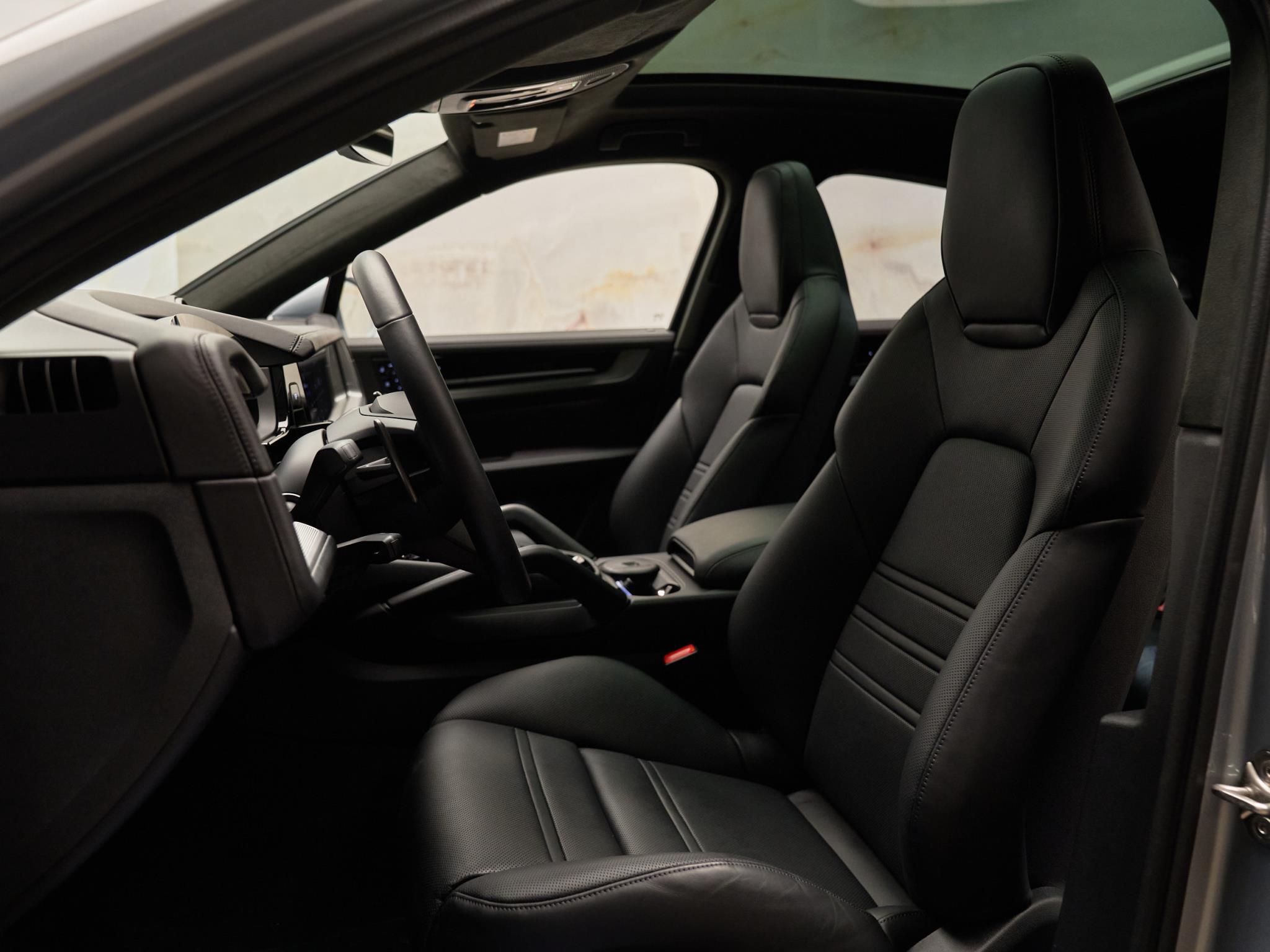 Porsche Cayenne - 8