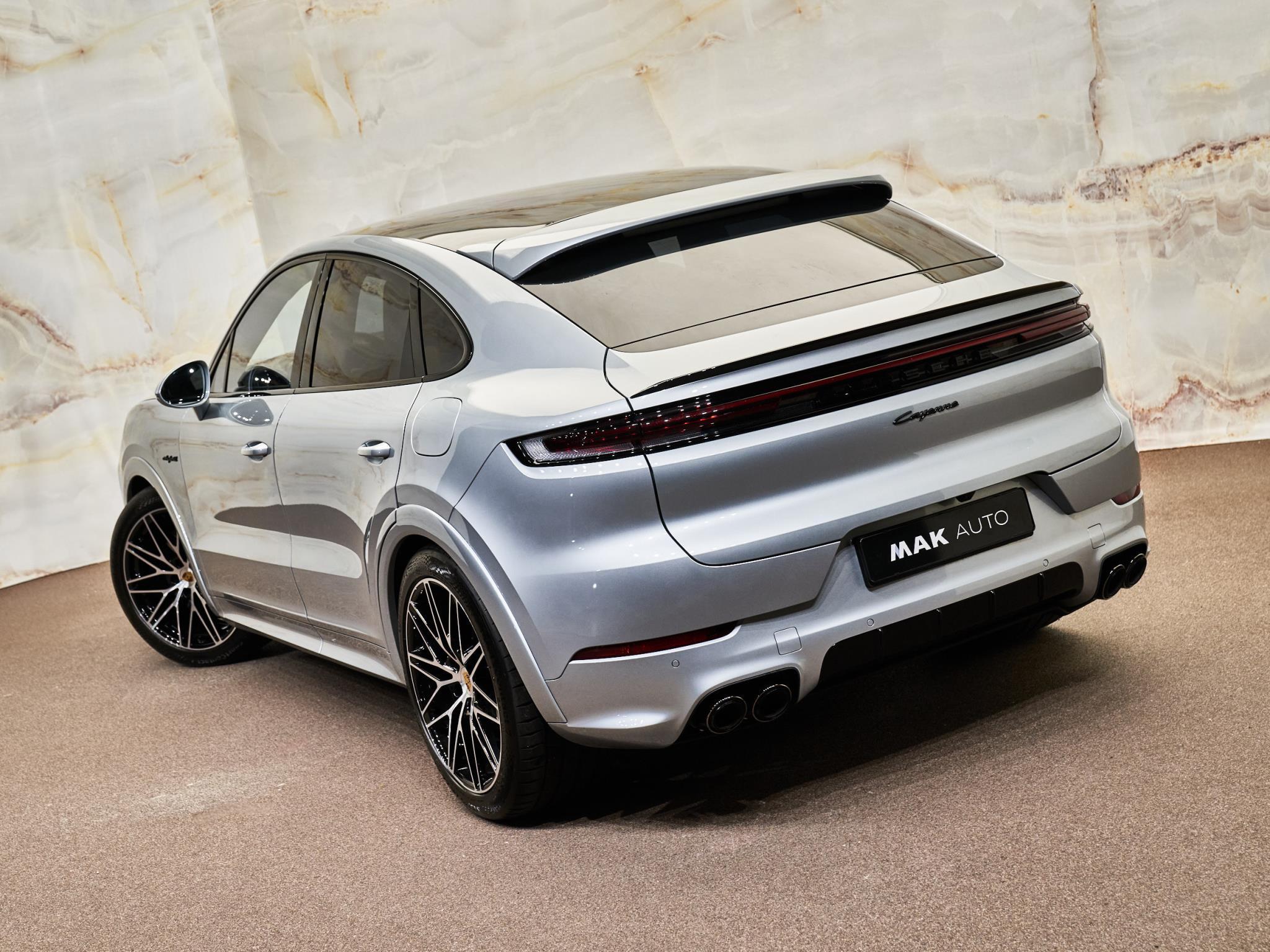 Porsche Cayenne - 37