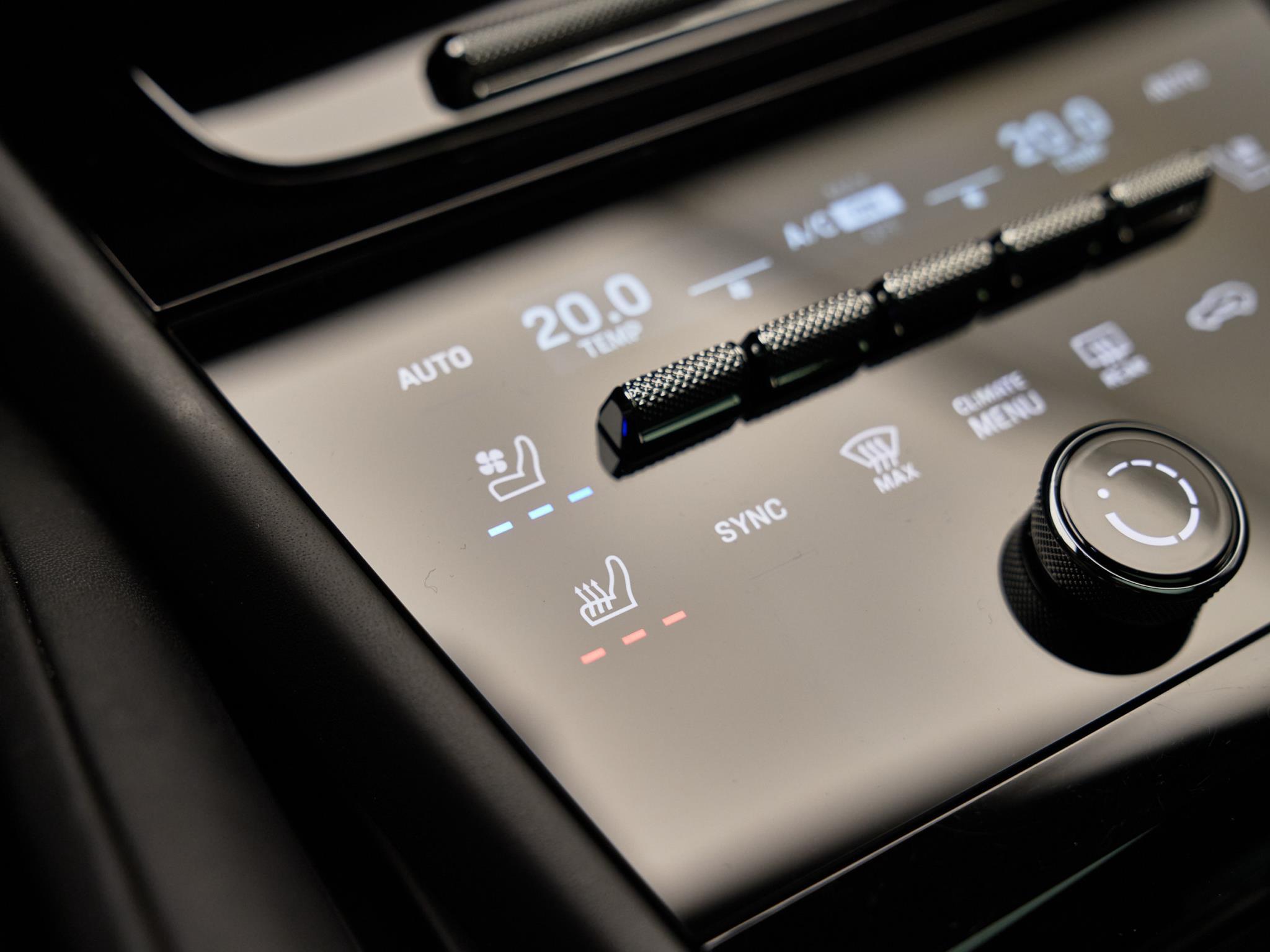 Porsche Cayenne - 25
