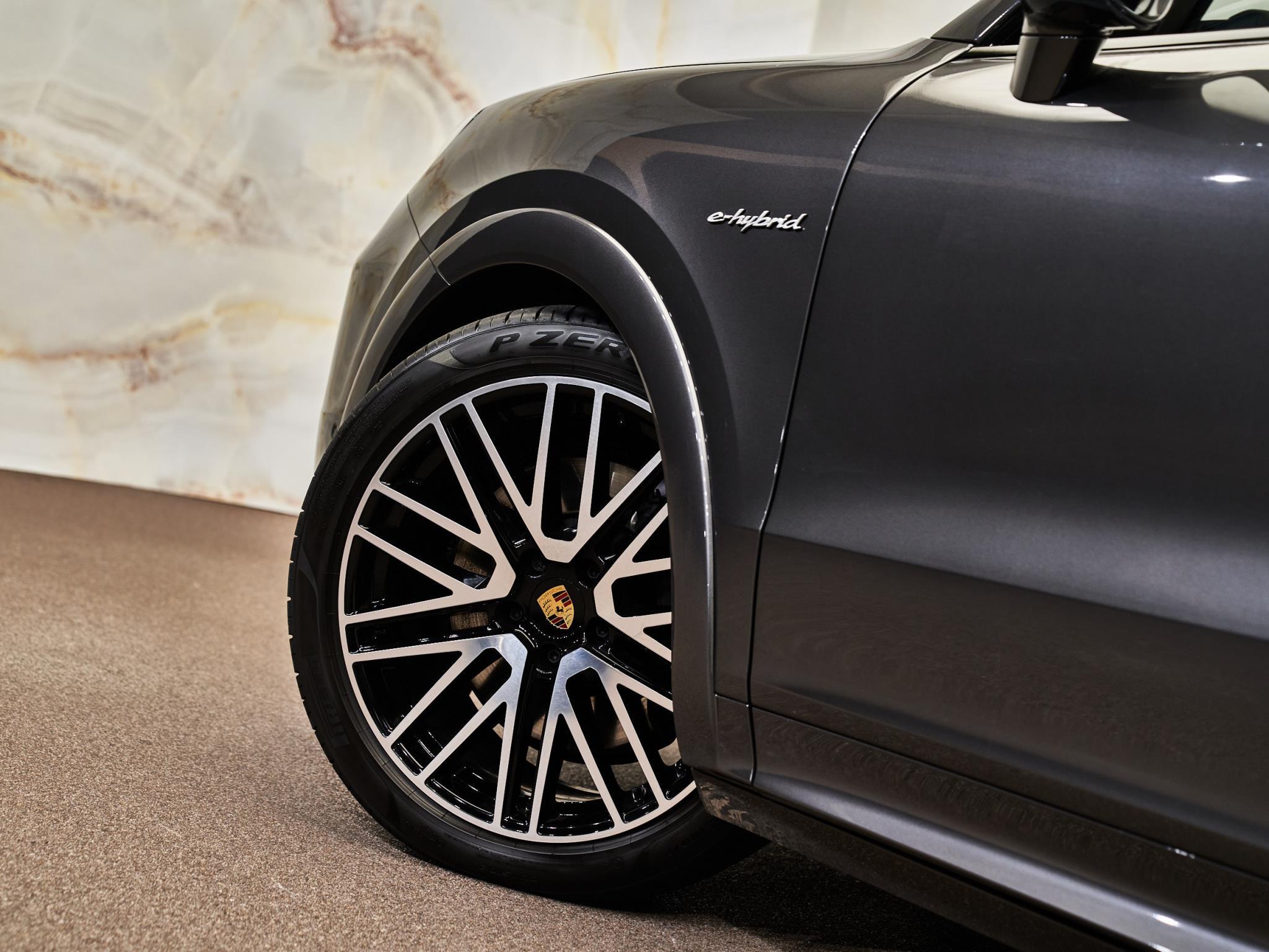 Porsche Cayenne - 37