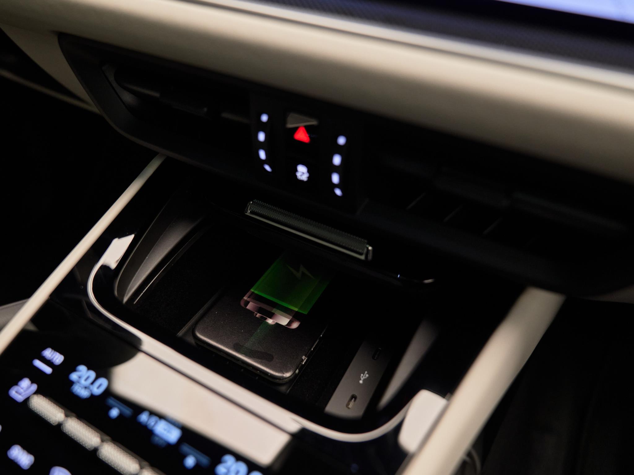 Porsche Cayenne - 27