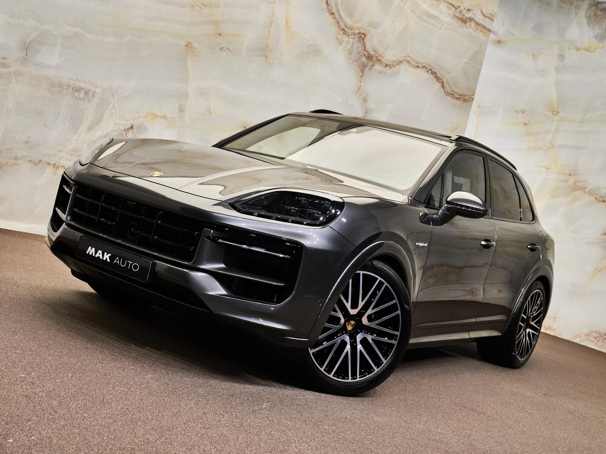 Porsche Cayenne - 38