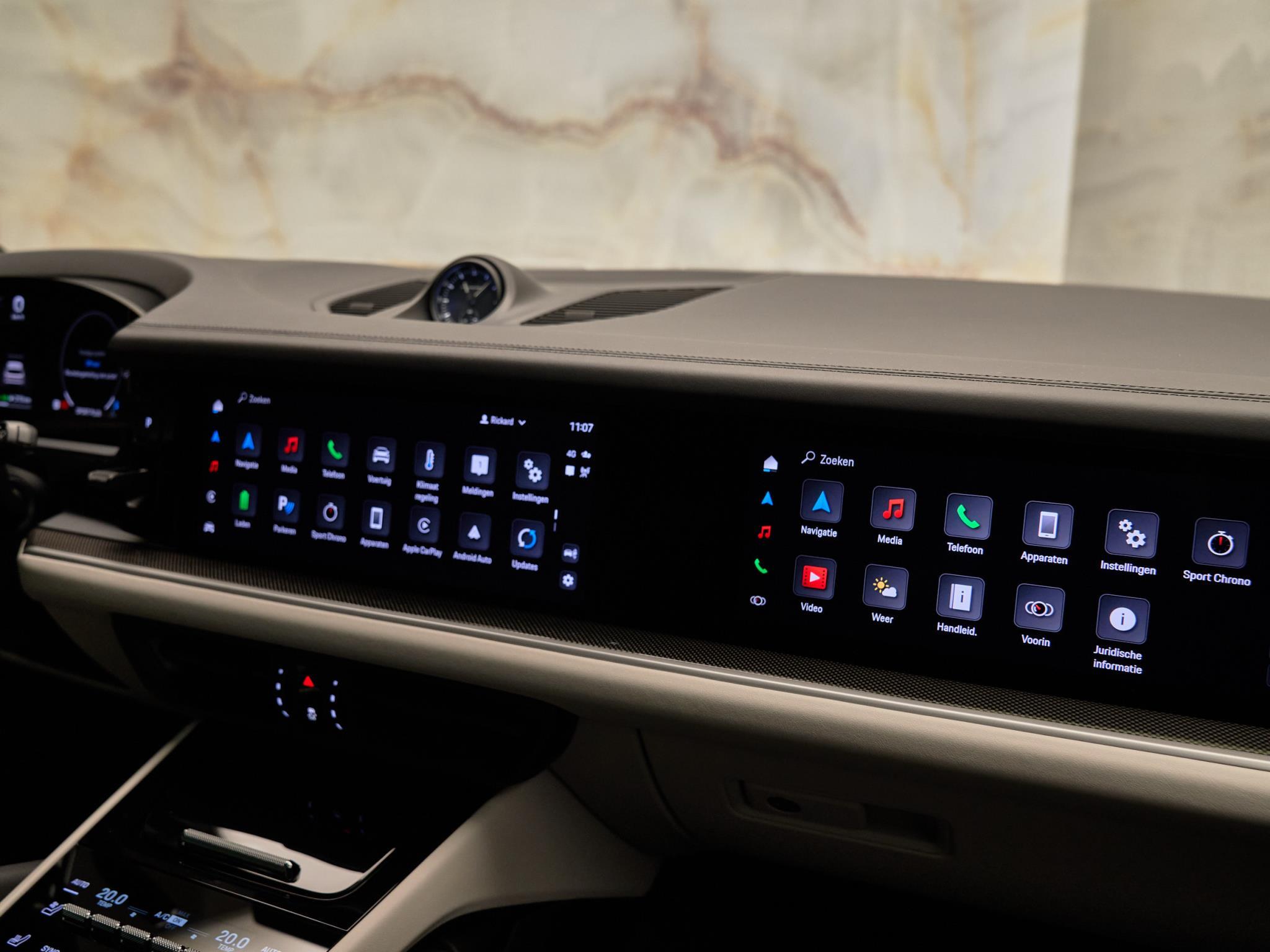 Porsche Cayenne - 15