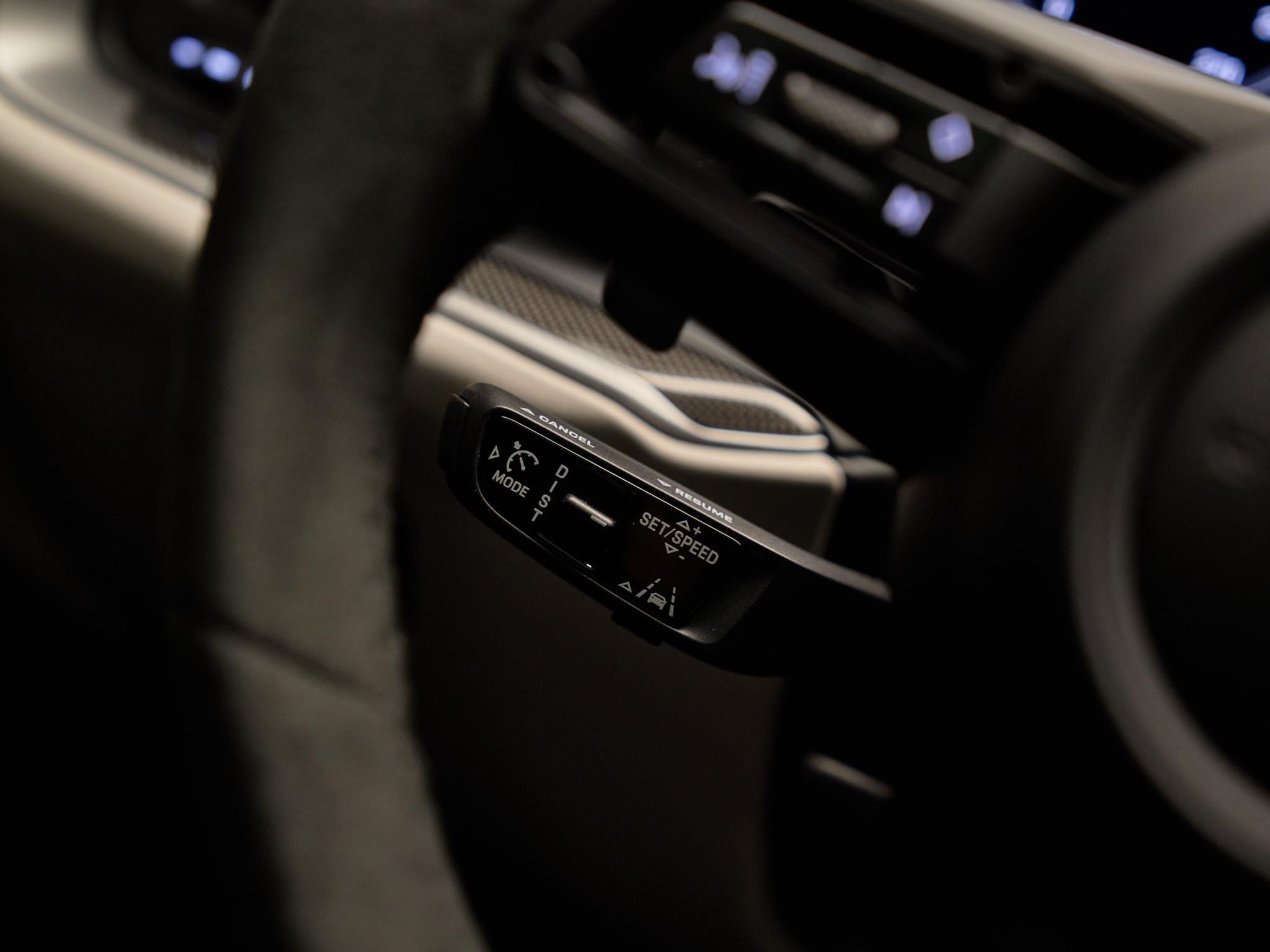 Porsche Cayenne - 24