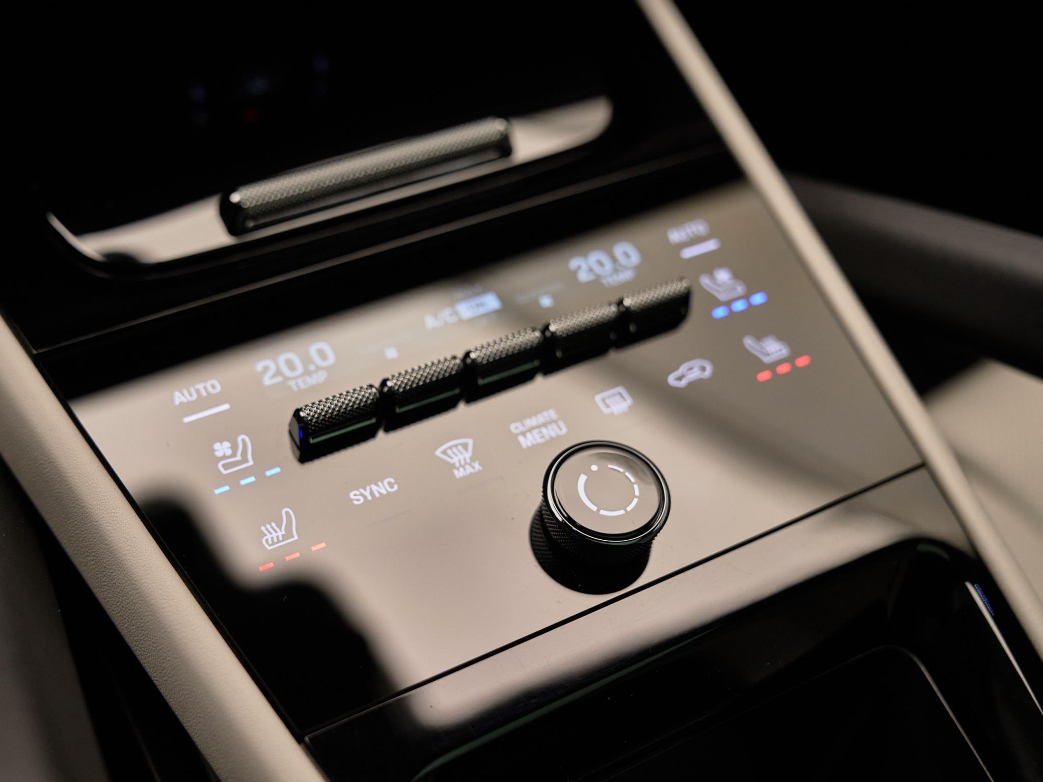 Porsche Cayenne - 28