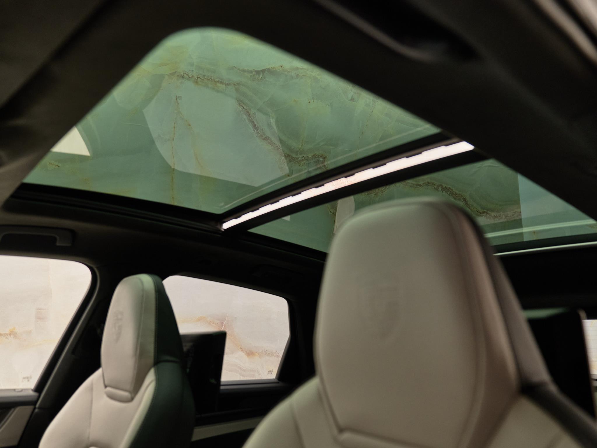 Porsche Cayenne - 12