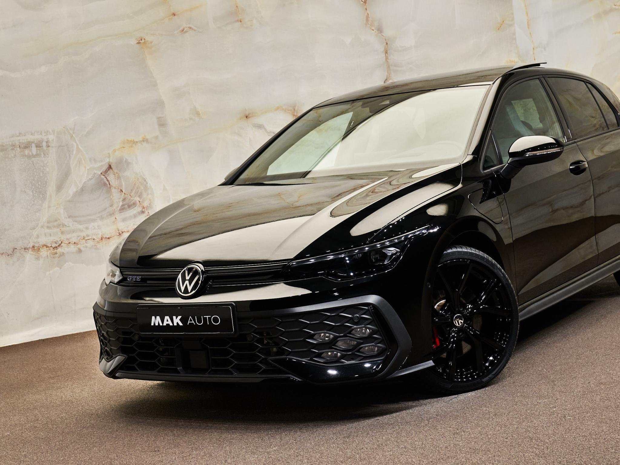Volkswagen Golf - 4