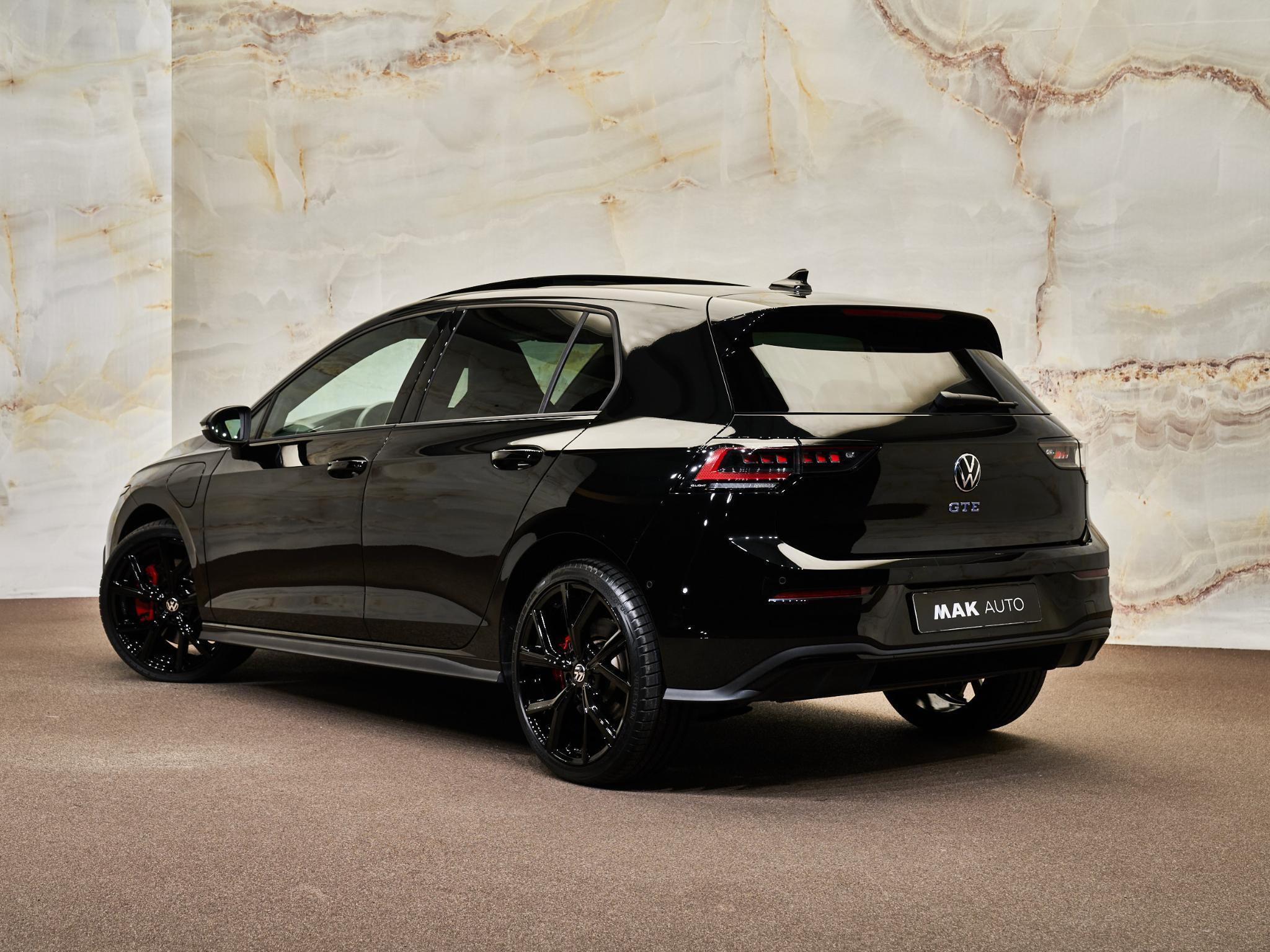Volkswagen Golf - 3