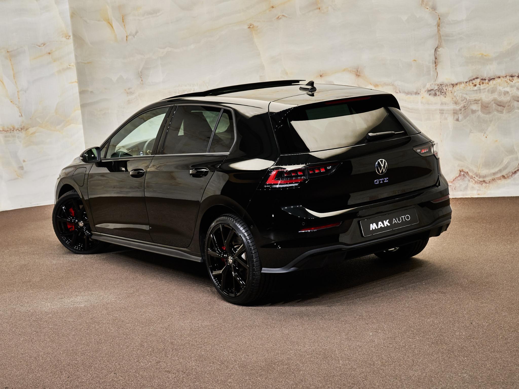 Volkswagen Golf - 27
