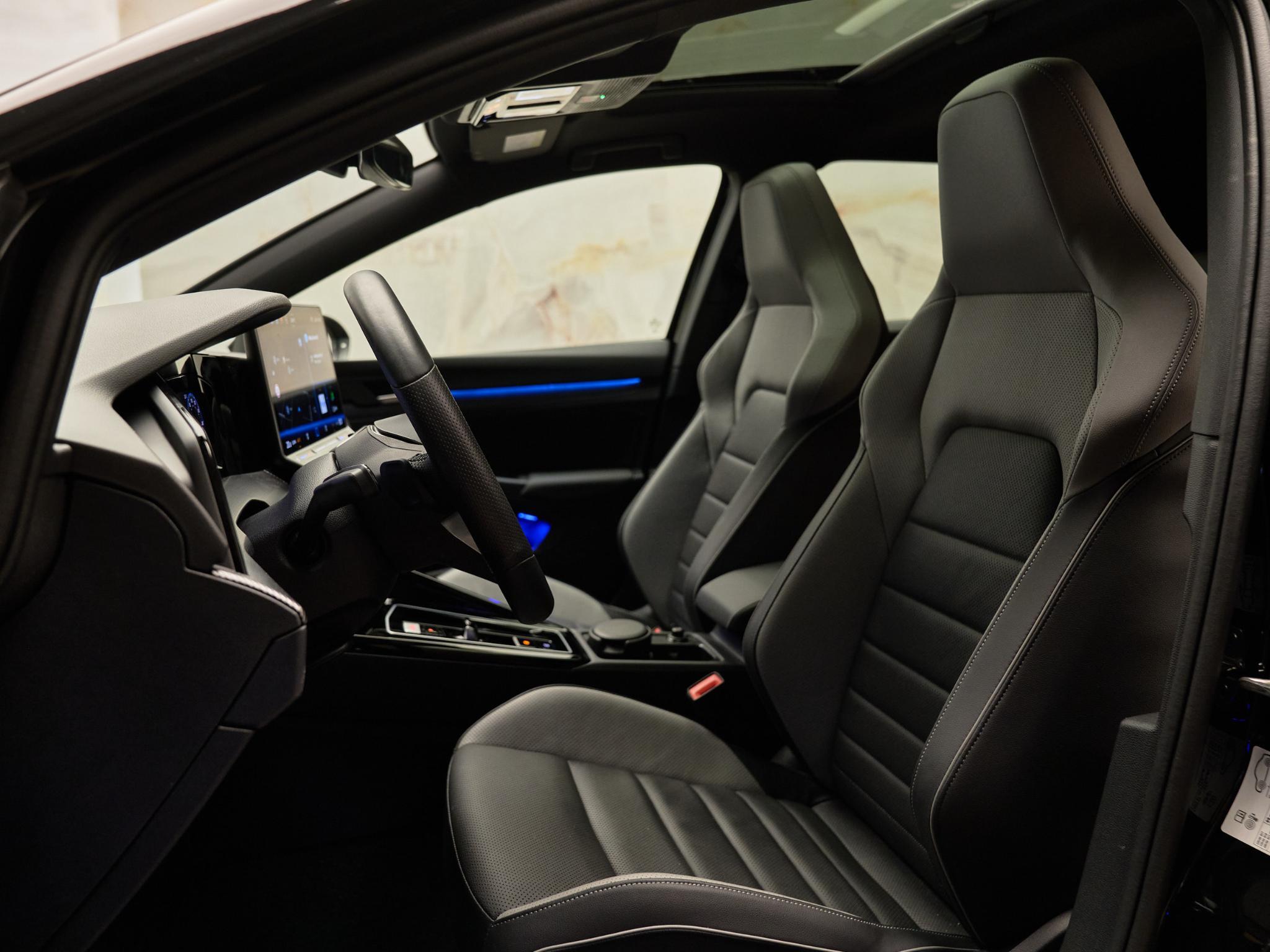 Volkswagen Golf - 7