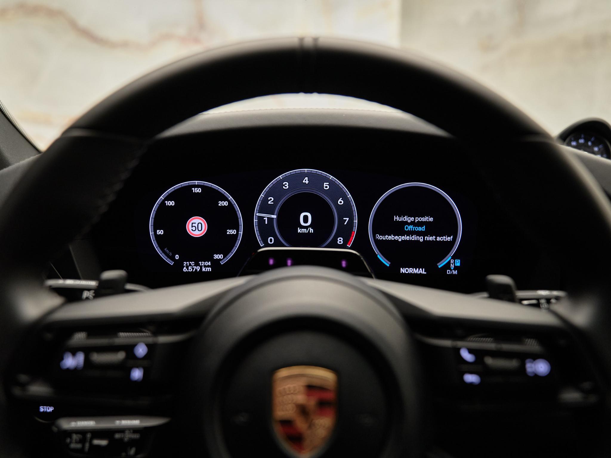 Porsche 911 - 16