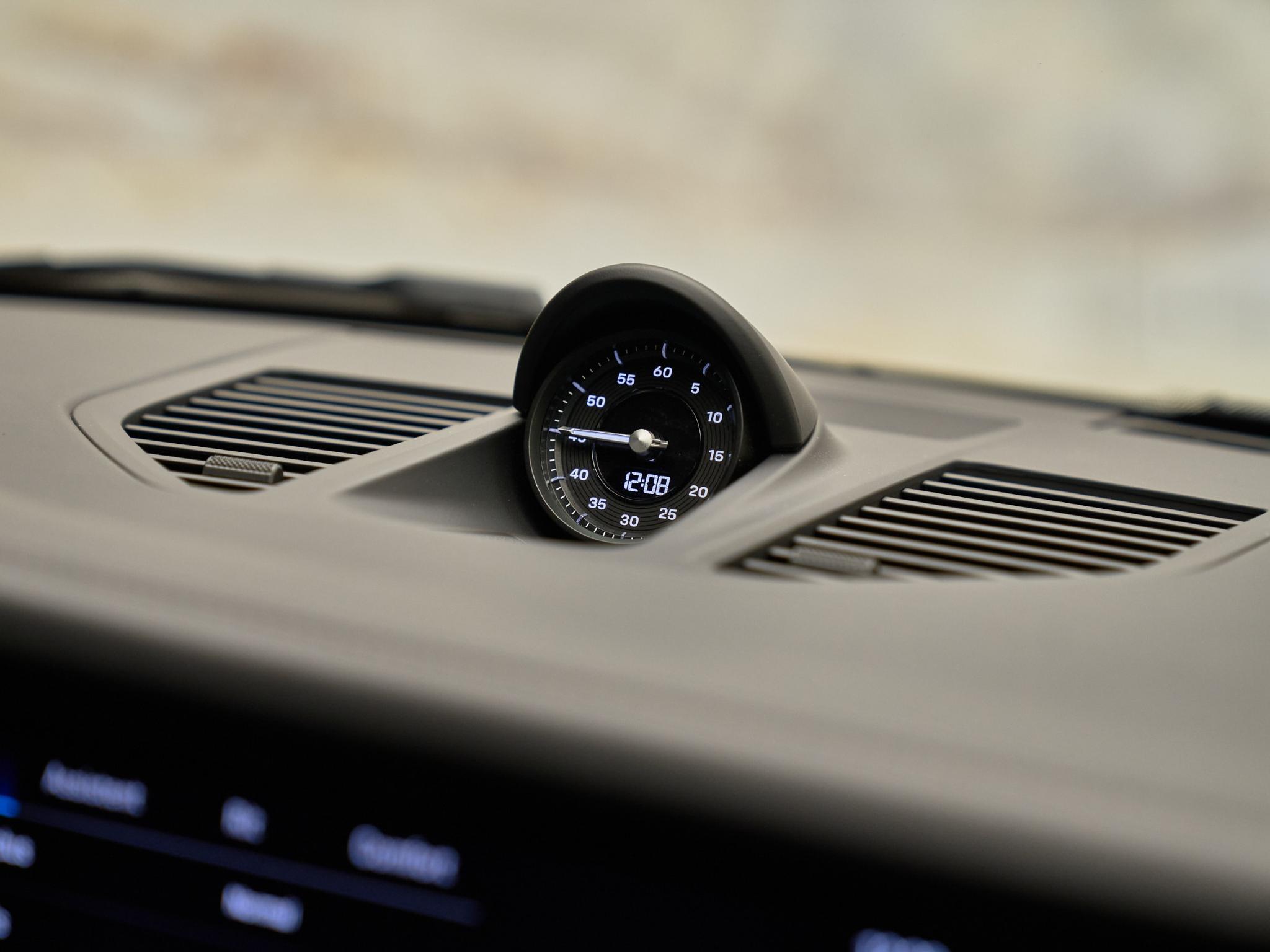 Porsche 911 - 24