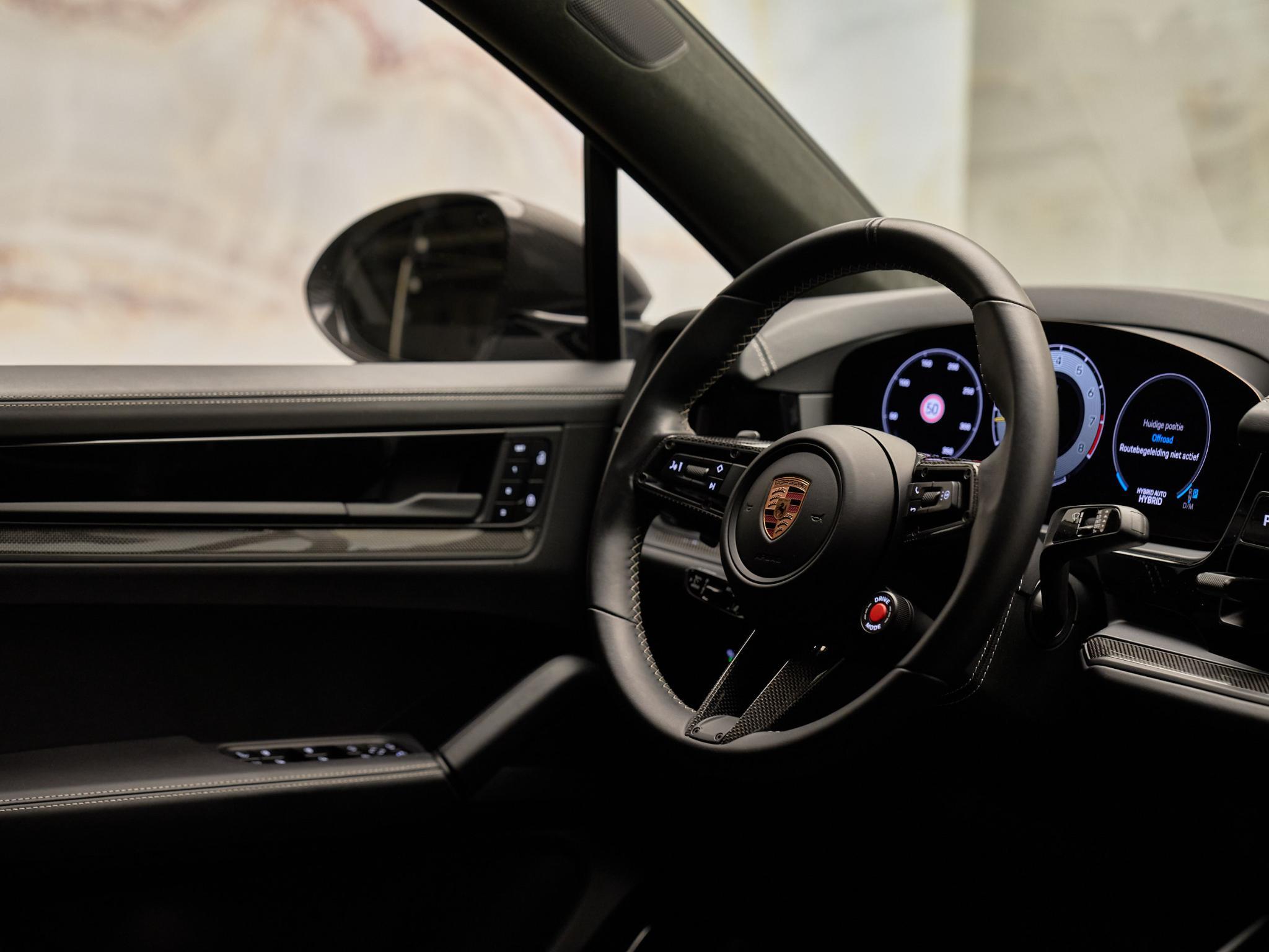 Porsche Cayenne - 28