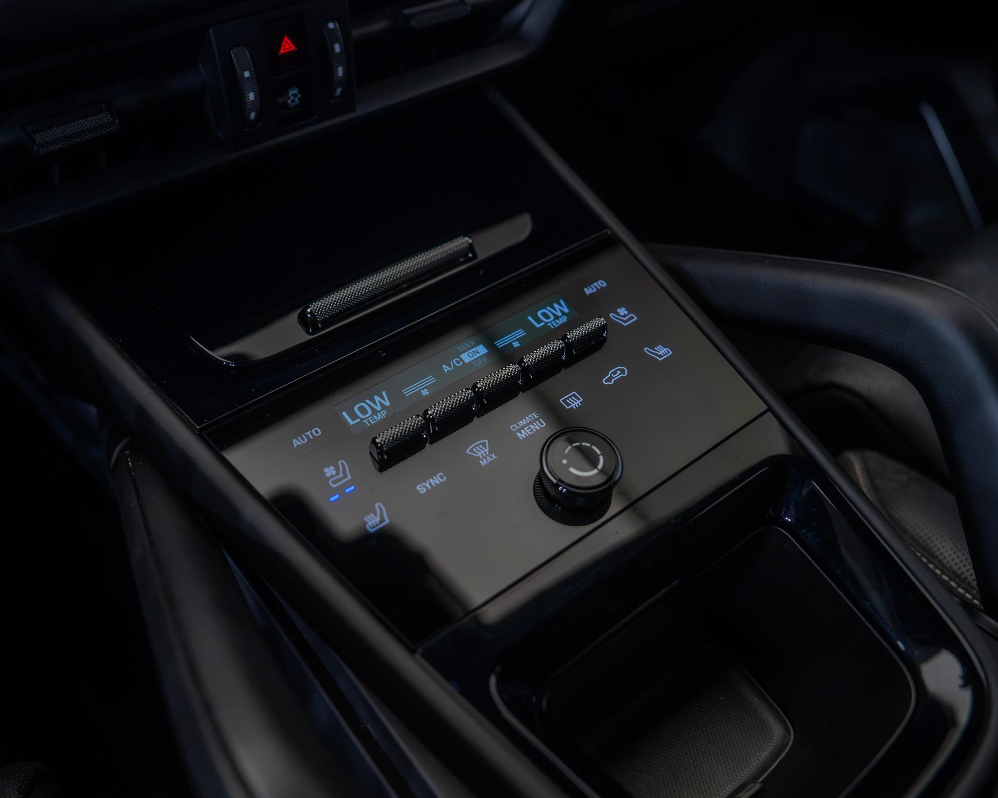 Porsche Cayenne - 22