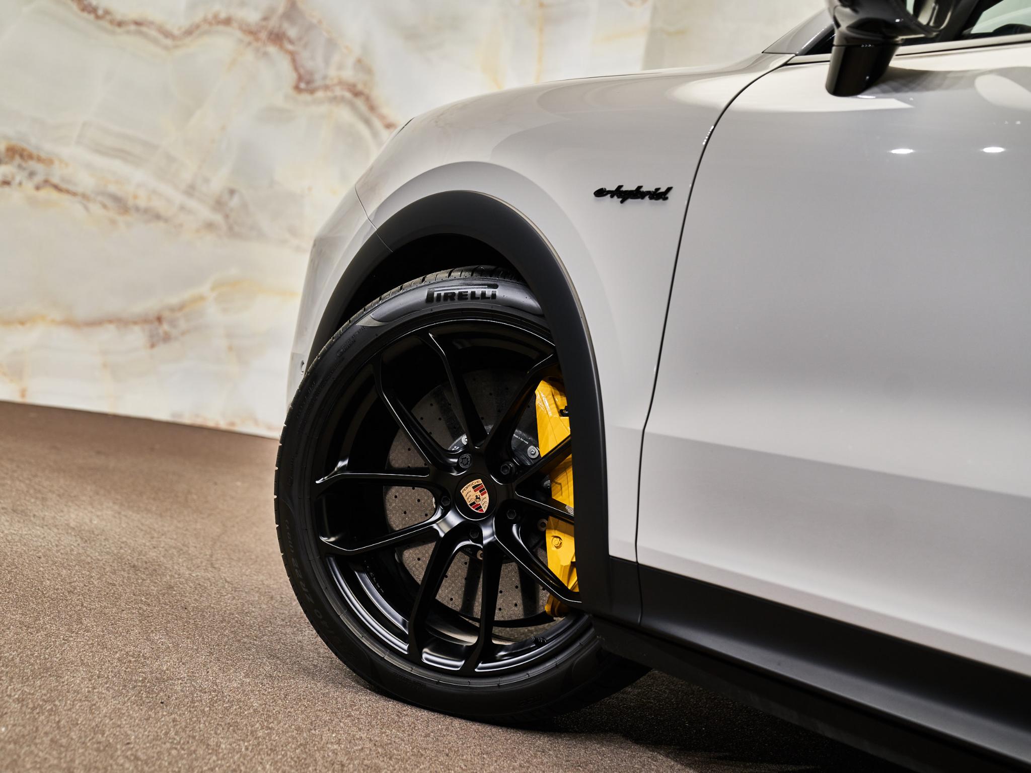Porsche Cayenne - 33