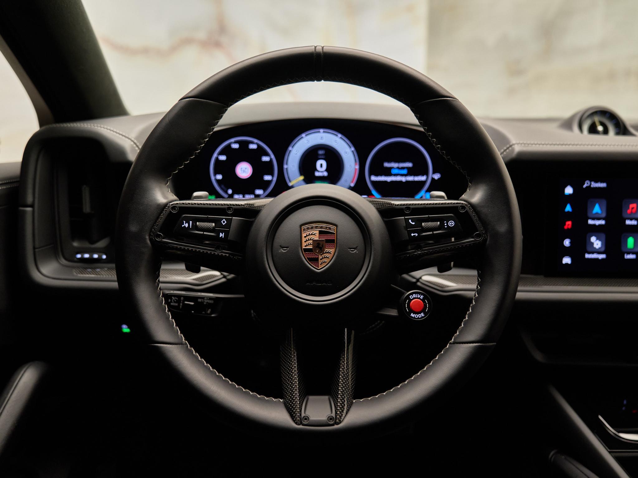 Porsche Cayenne - 22