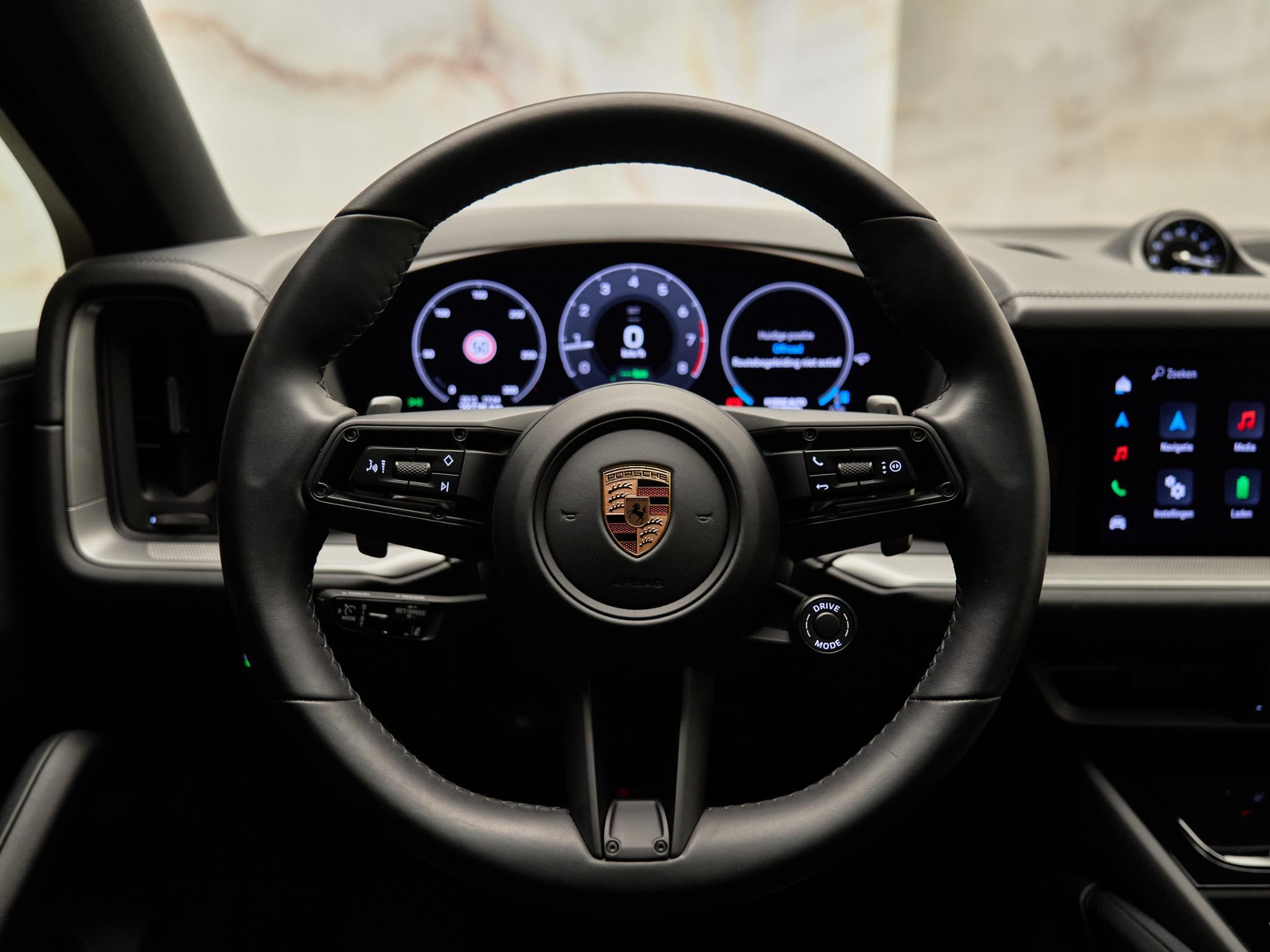 Porsche Cayenne - 19