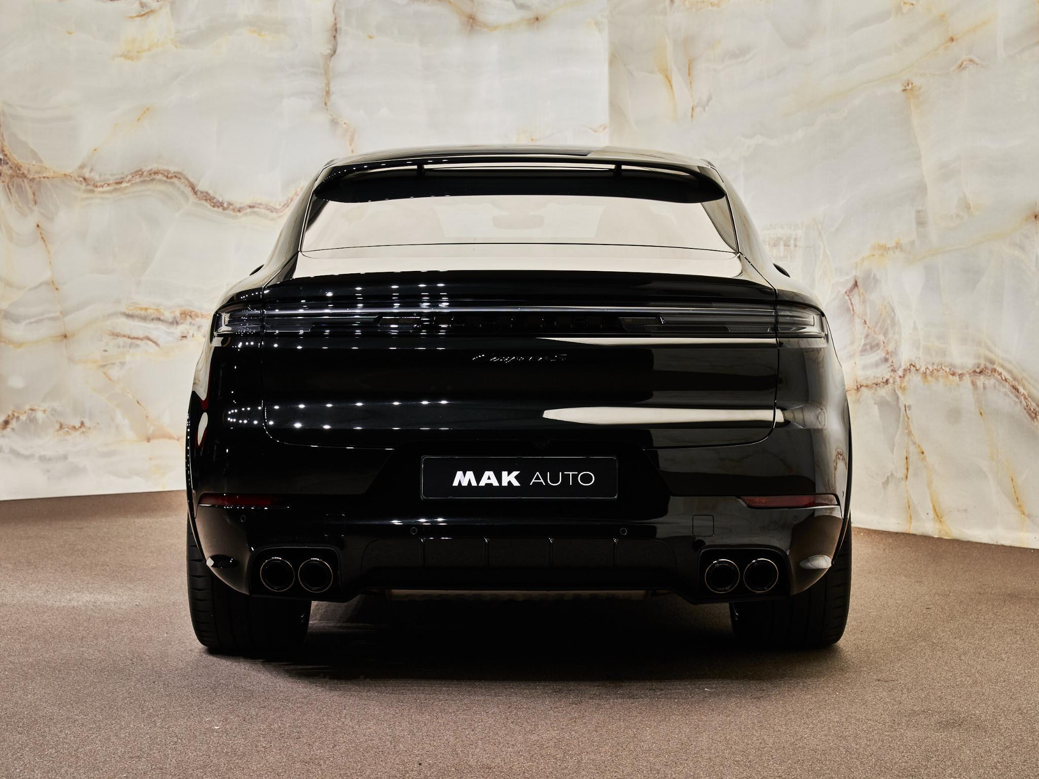 Porsche Cayenne - 33