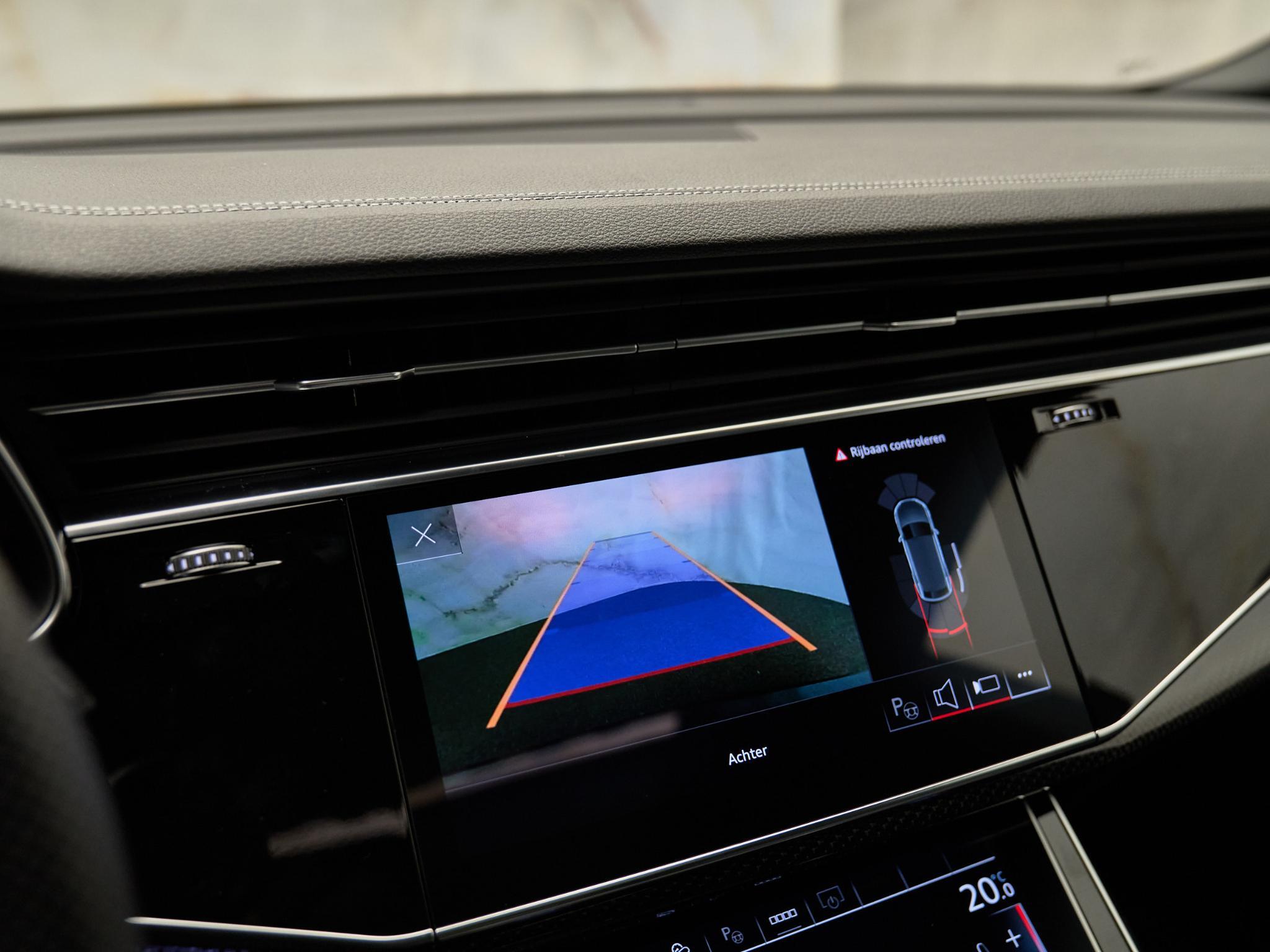 Audi Q8 - 15