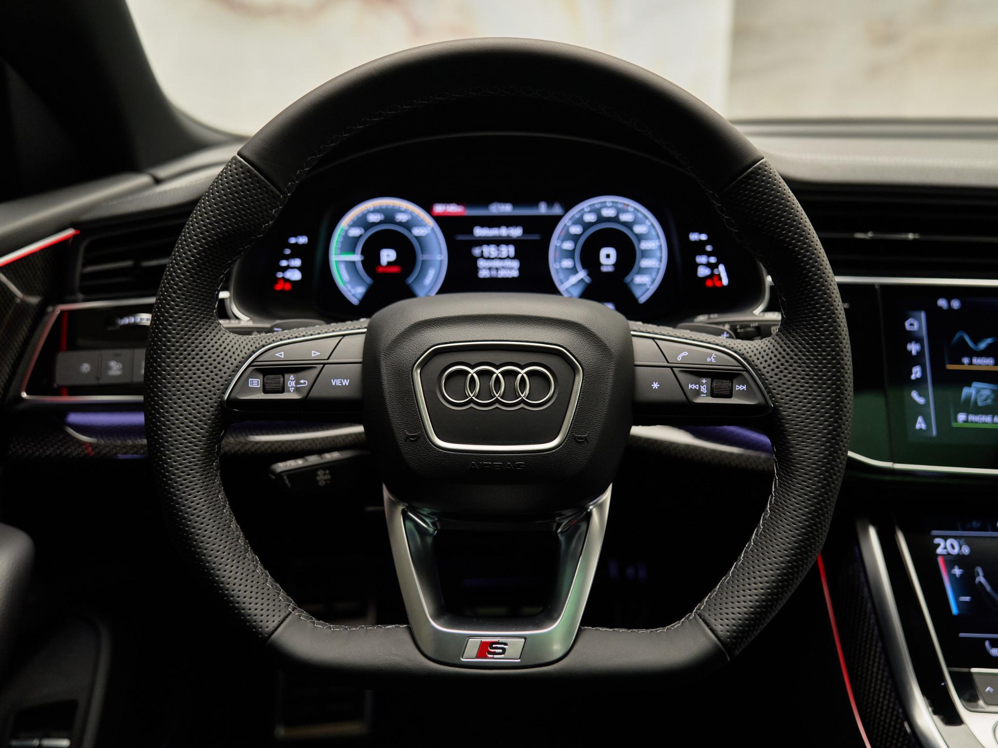 Audi Q8 - 17