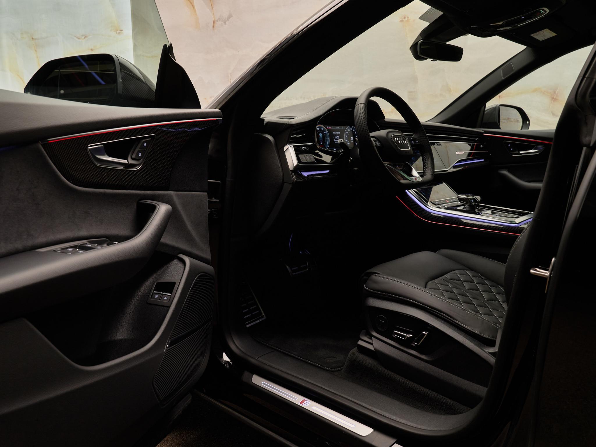 Audi Q8 - 8