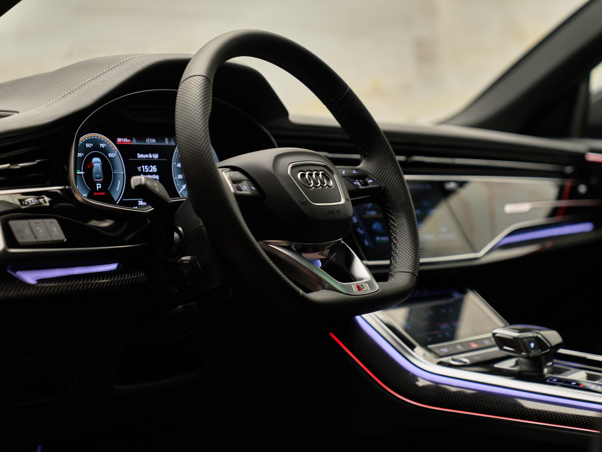 Audi Q8 - 18