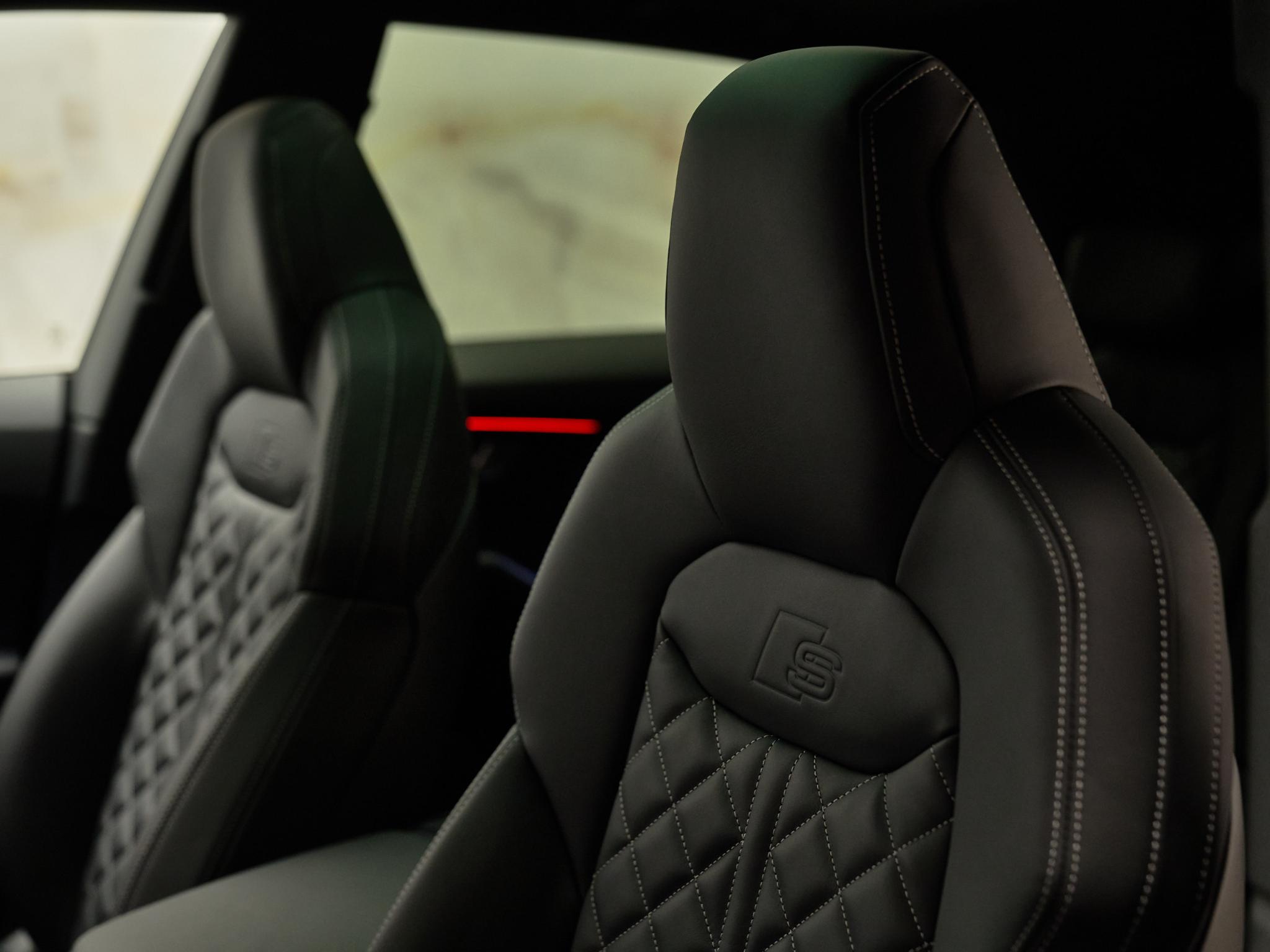 Audi Q8 - 24