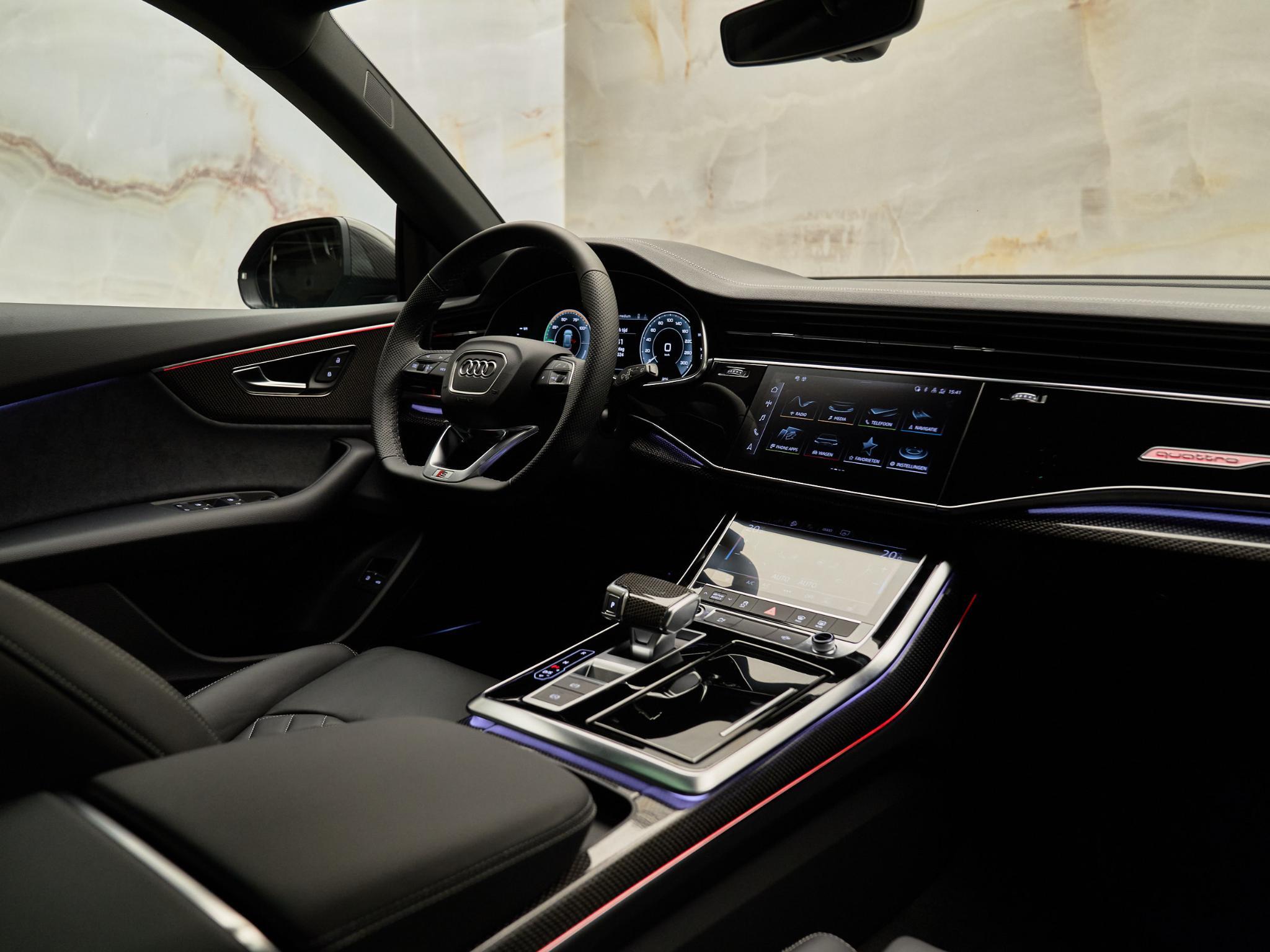 Audi Q8 - 10