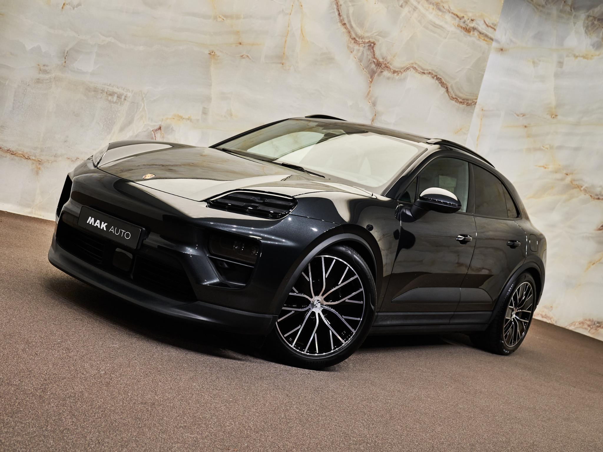 Porsche Macan - 29