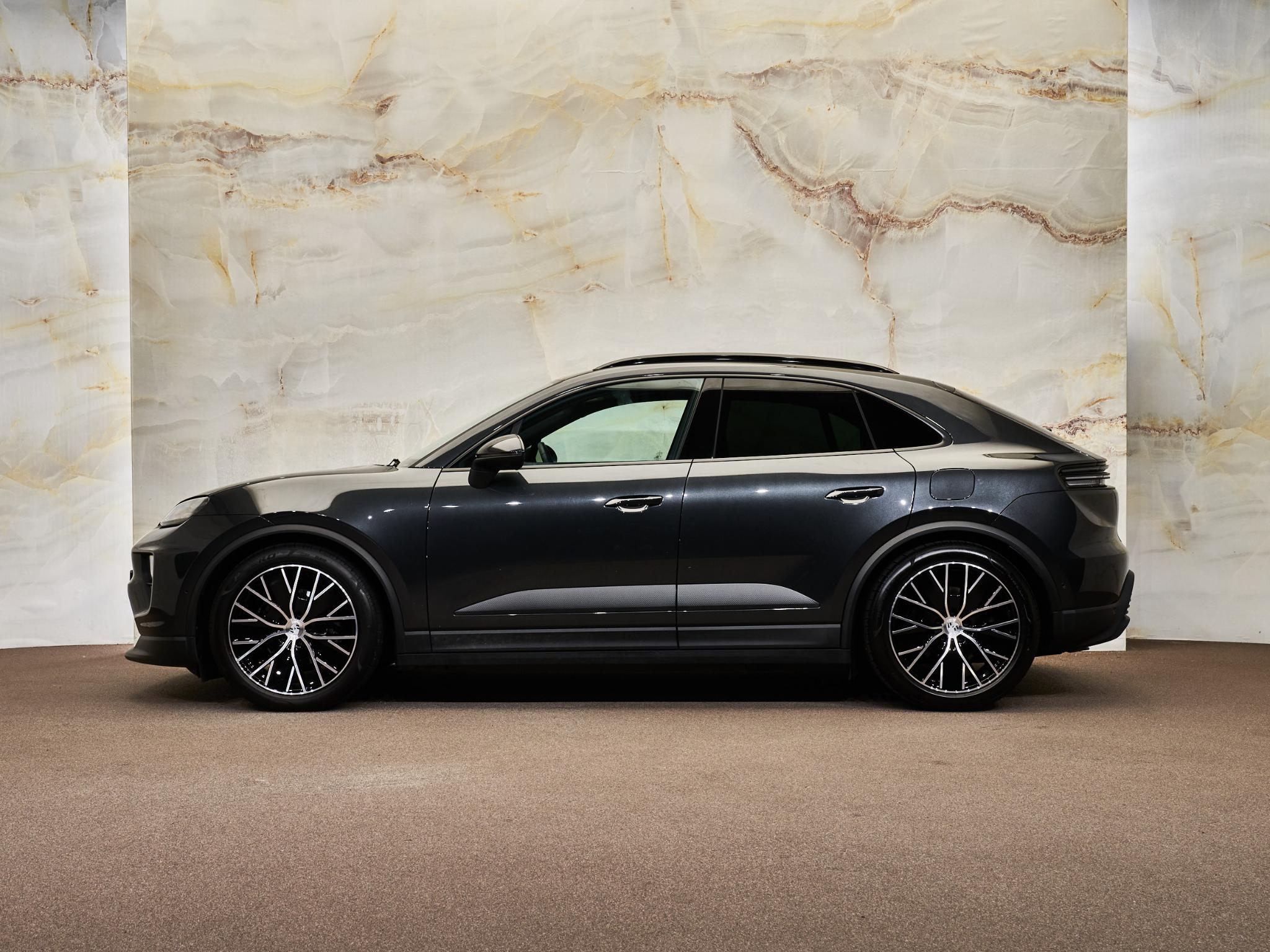 Porsche Macan - 2