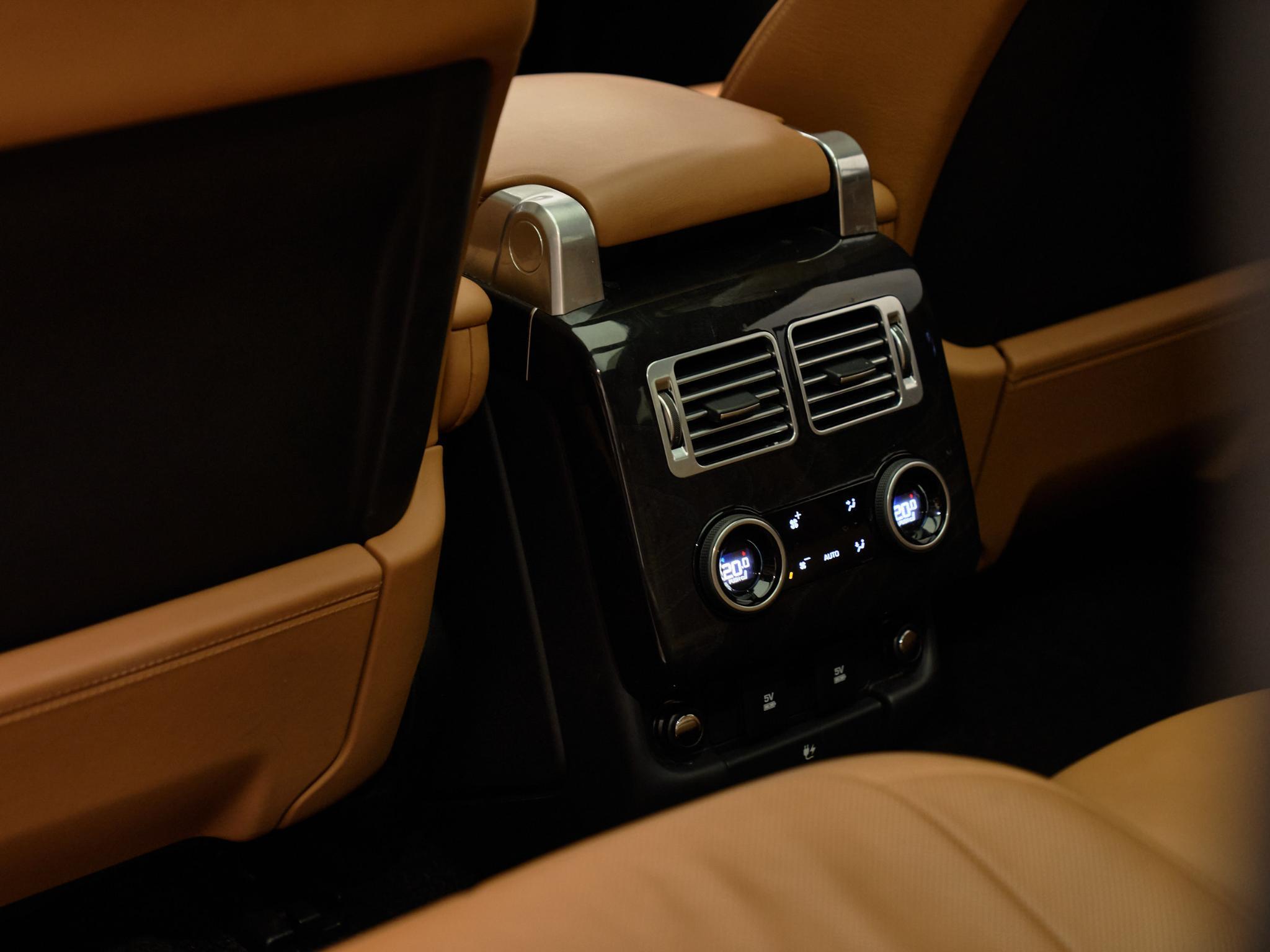 Land Rover Range Rover - 28