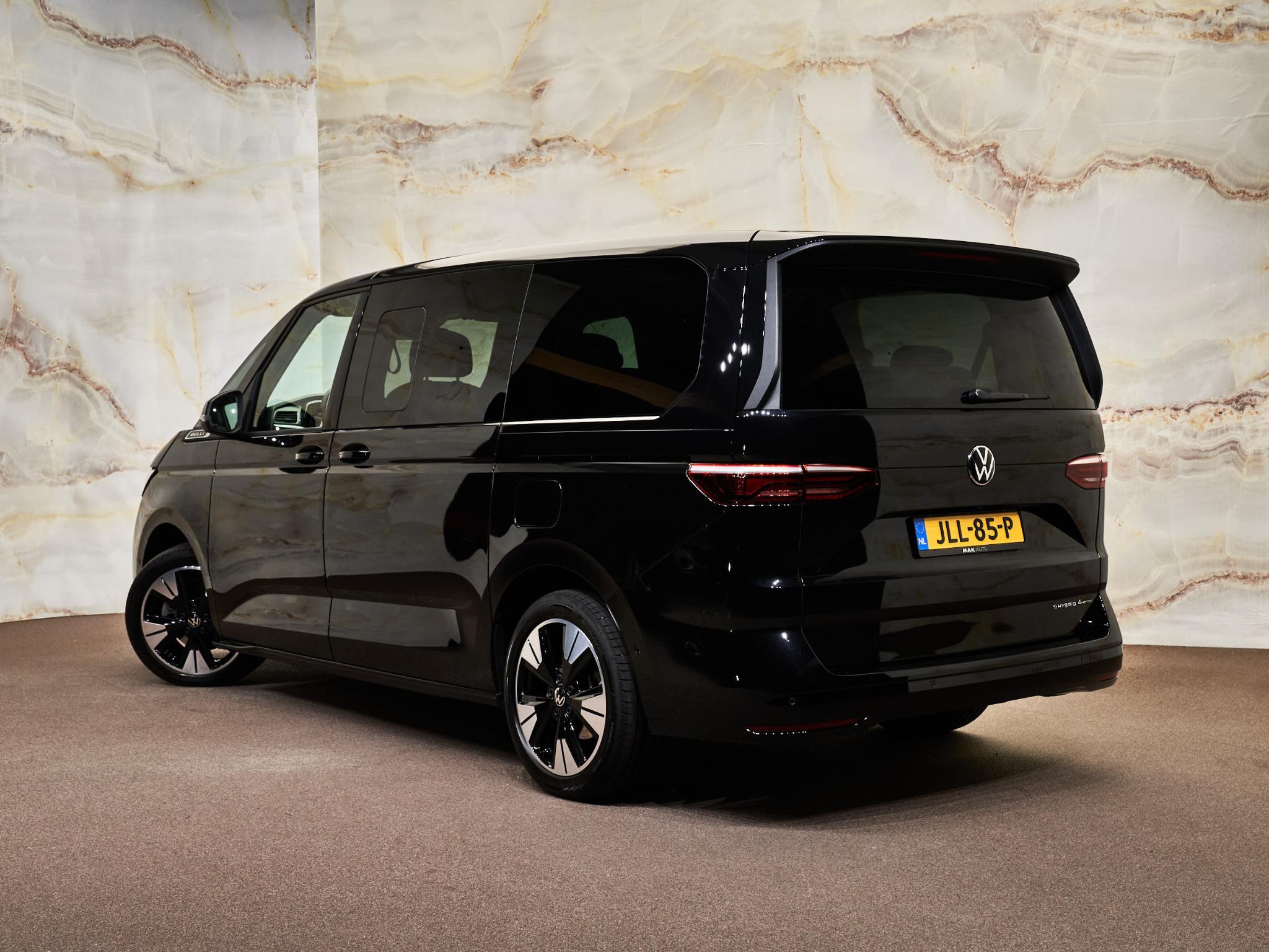 Volkswagen Multivan - 3