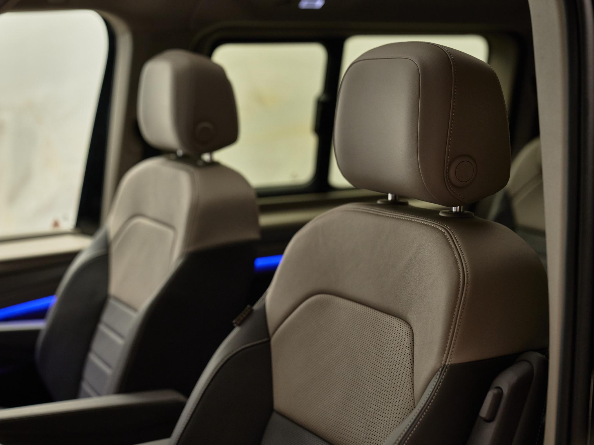 Volkswagen Multivan - 25