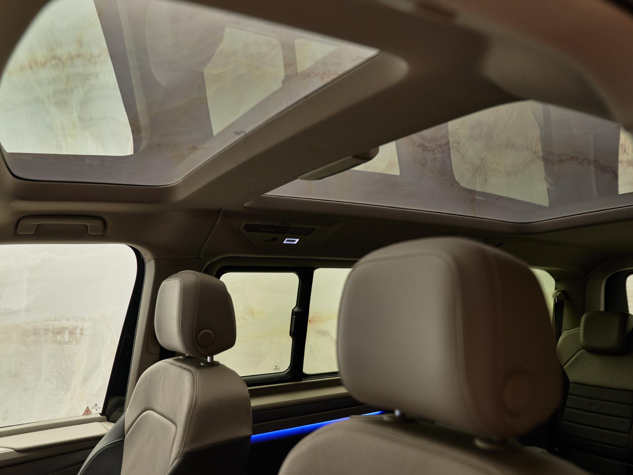 Volkswagen Multivan - 14