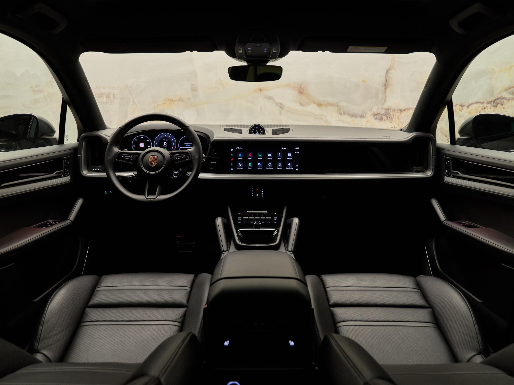 Porsche Cayenne - 29
