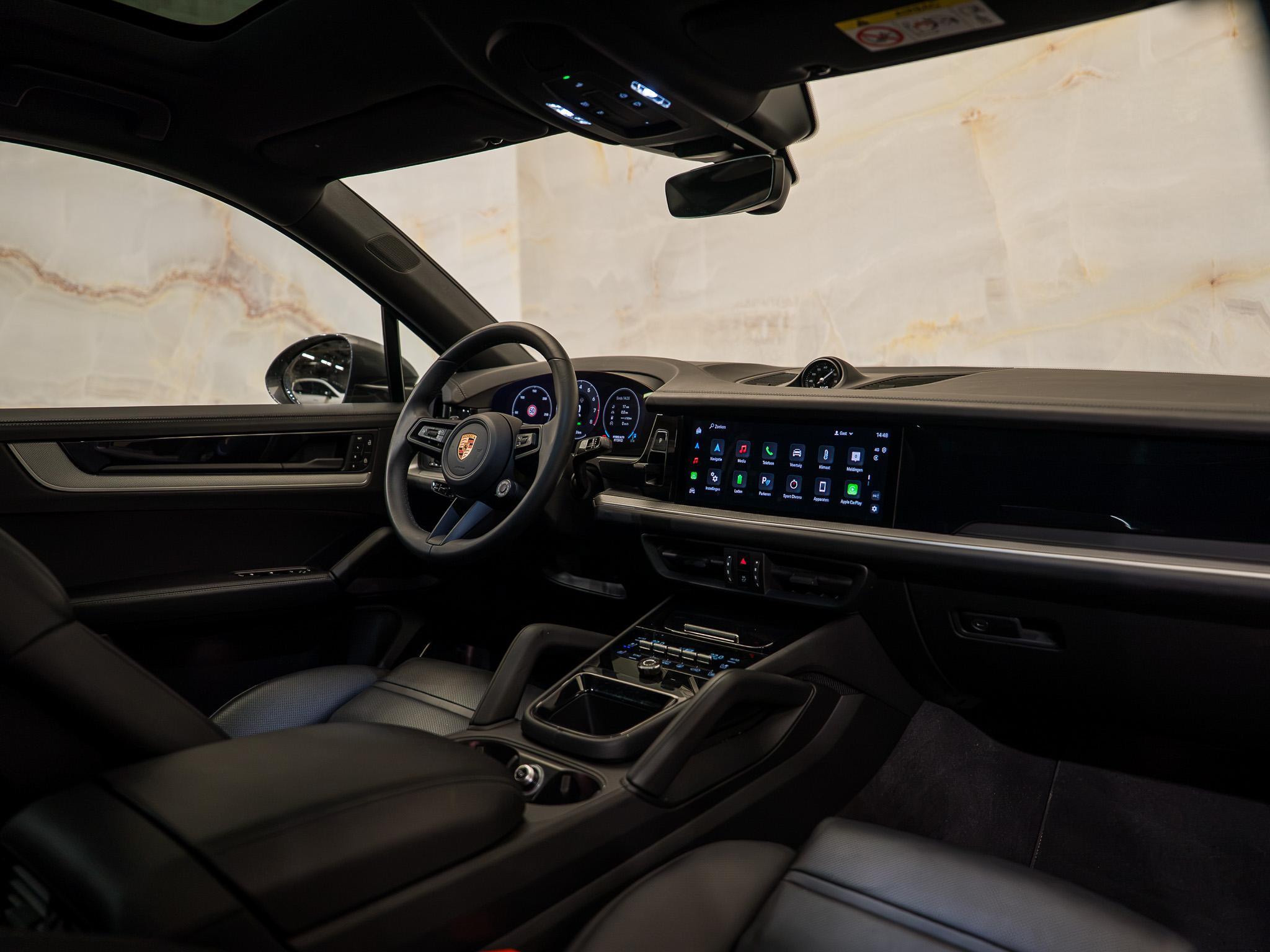 Porsche Cayenne - 6